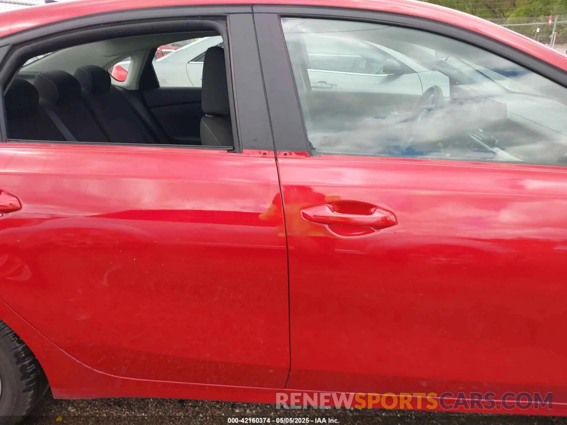14 Photograph of a damaged car 3KPF24AD2ME359327 KIA FORTE 2021