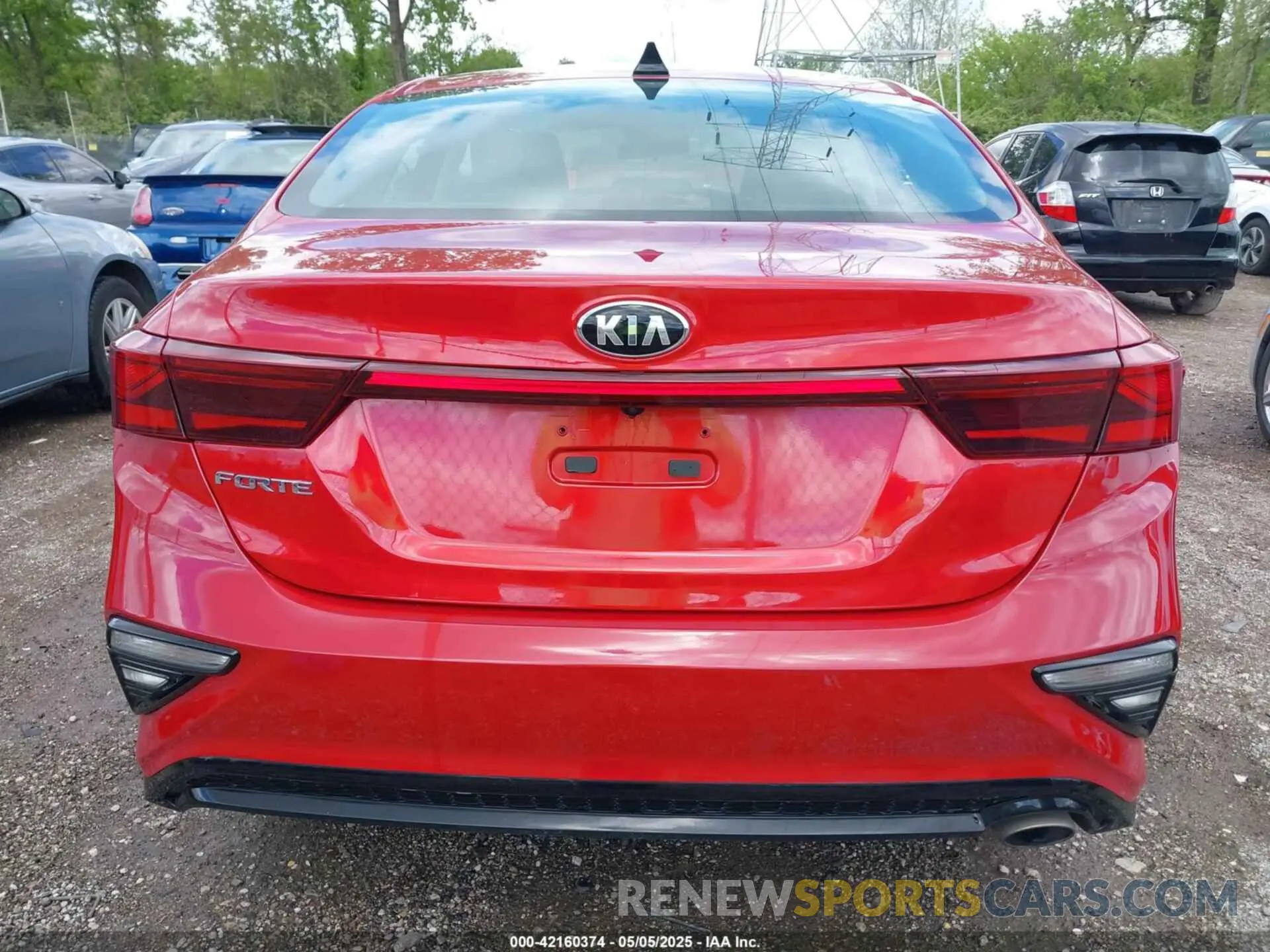 17 Photograph of a damaged car 3KPF24AD2ME359327 KIA FORTE 2021