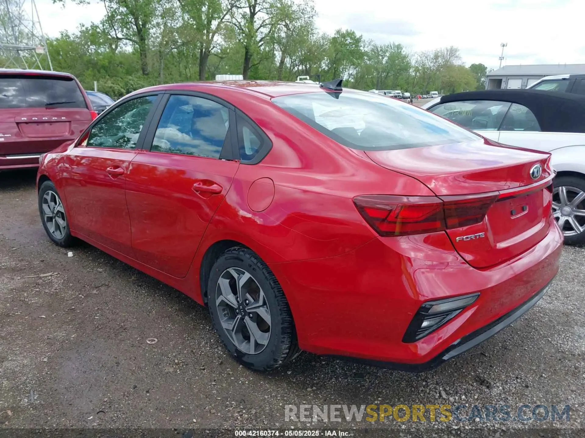 3 Photograph of a damaged car 3KPF24AD2ME359327 KIA FORTE 2021