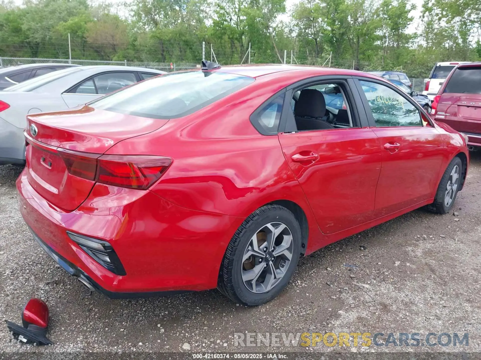 4 Photograph of a damaged car 3KPF24AD2ME359327 KIA FORTE 2021
