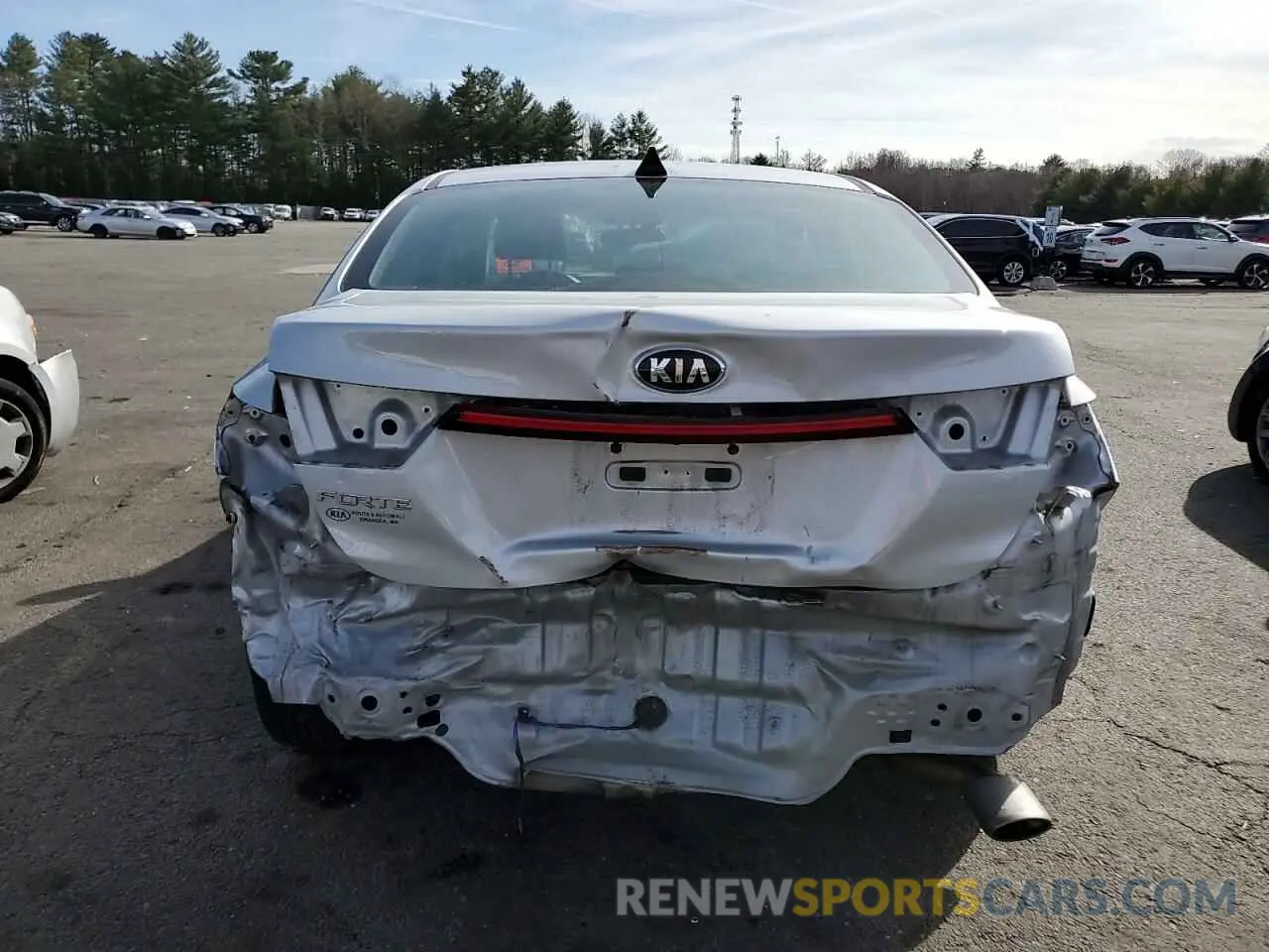 6 Photograph of a damaged car 3KPF24AD2ME369937 KIA FORTE 2021
