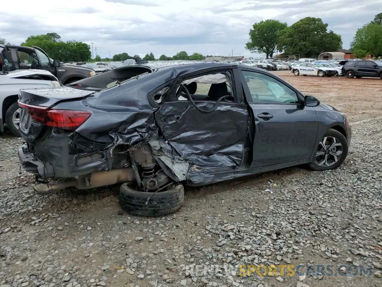 3 Photograph of a damaged car 3KPF24AD2ME371848 KIA FORTE 2021