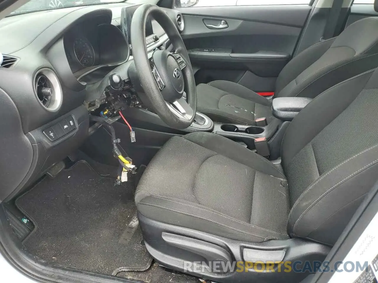 7 Photograph of a damaged car 3KPF24AD2ME378041 KIA FORTE 2021