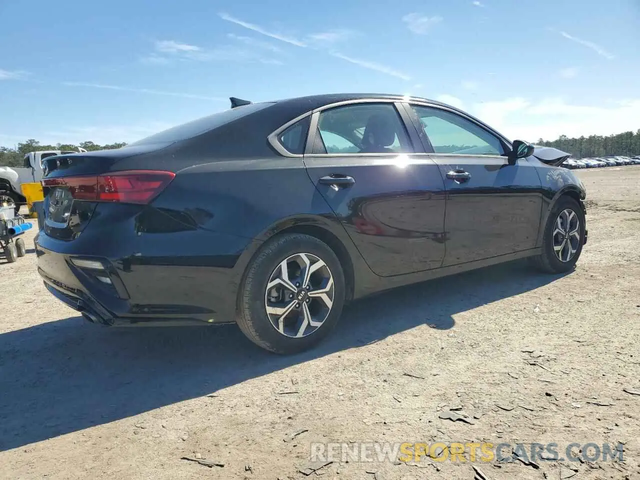 3 Photograph of a damaged car 3KPF24AD2ME382929 KIA FORTE 2021