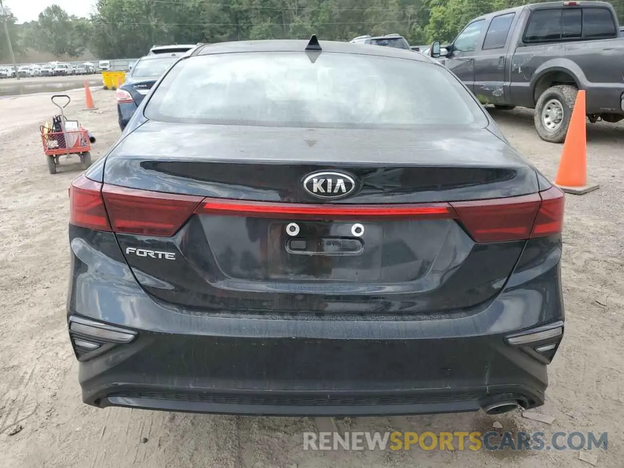 6 Photograph of a damaged car 3KPF24AD3ME271256 KIA FORTE 2021