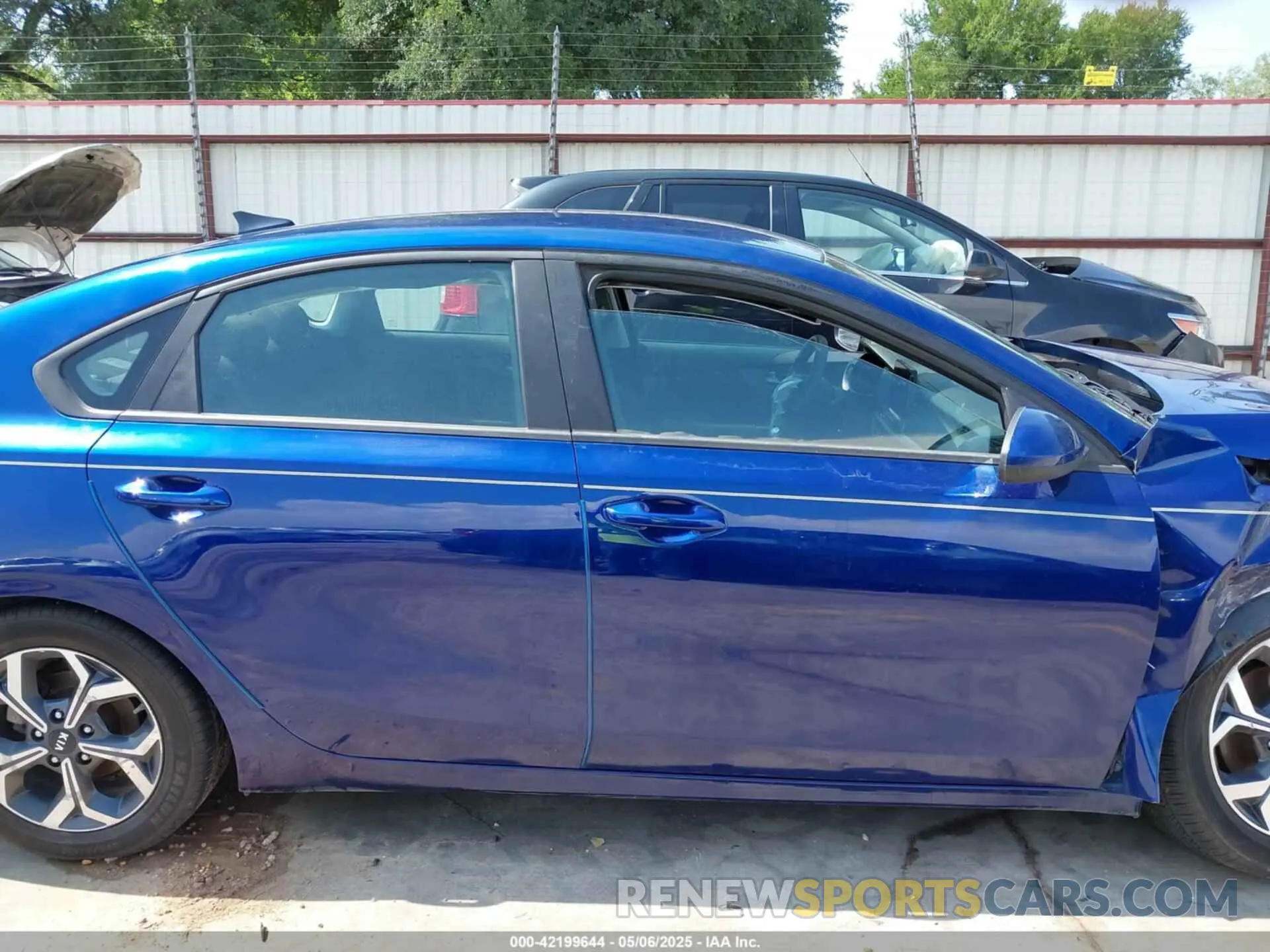 13 Photograph of a damaged car 3KPF24AD3ME289224 KIA FORTE 2021