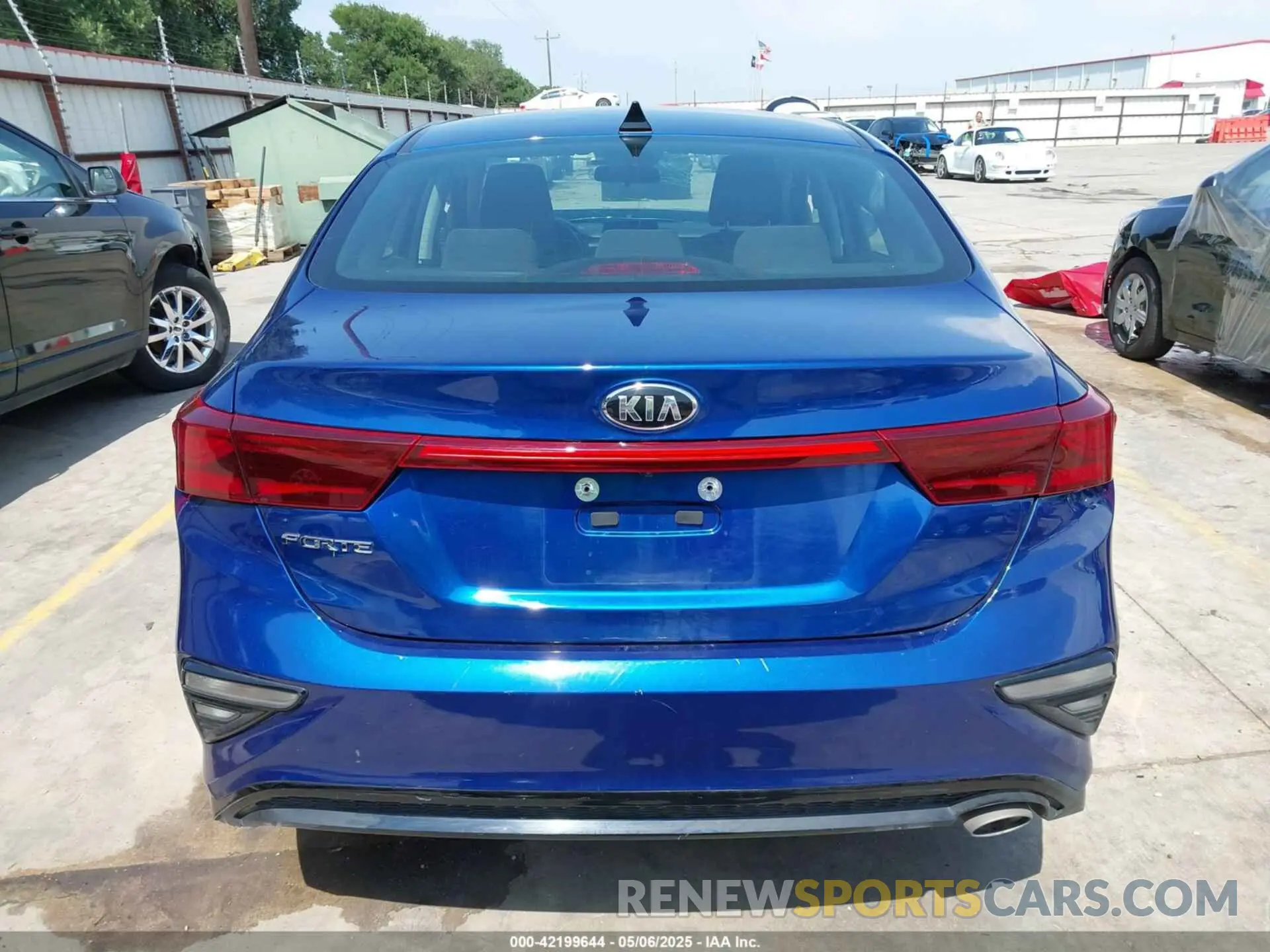 16 Photograph of a damaged car 3KPF24AD3ME289224 KIA FORTE 2021