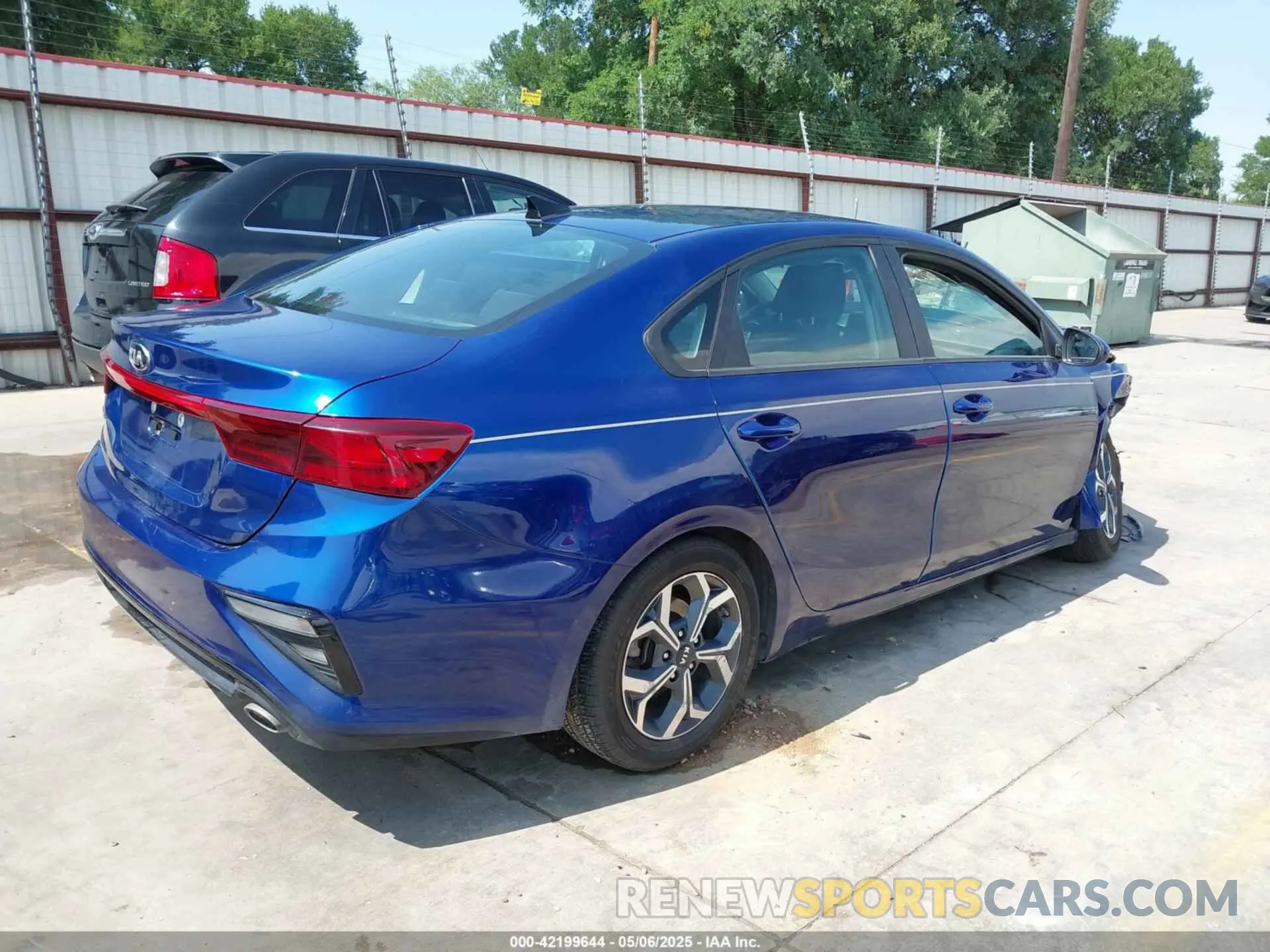 4 Photograph of a damaged car 3KPF24AD3ME289224 KIA FORTE 2021