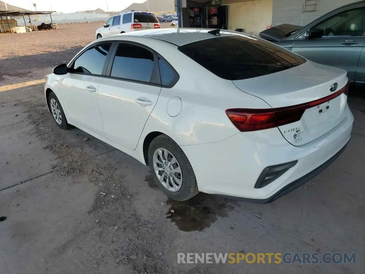 2 Photograph of a damaged car 3KPF24AD3ME302148 KIA FORTE 2021