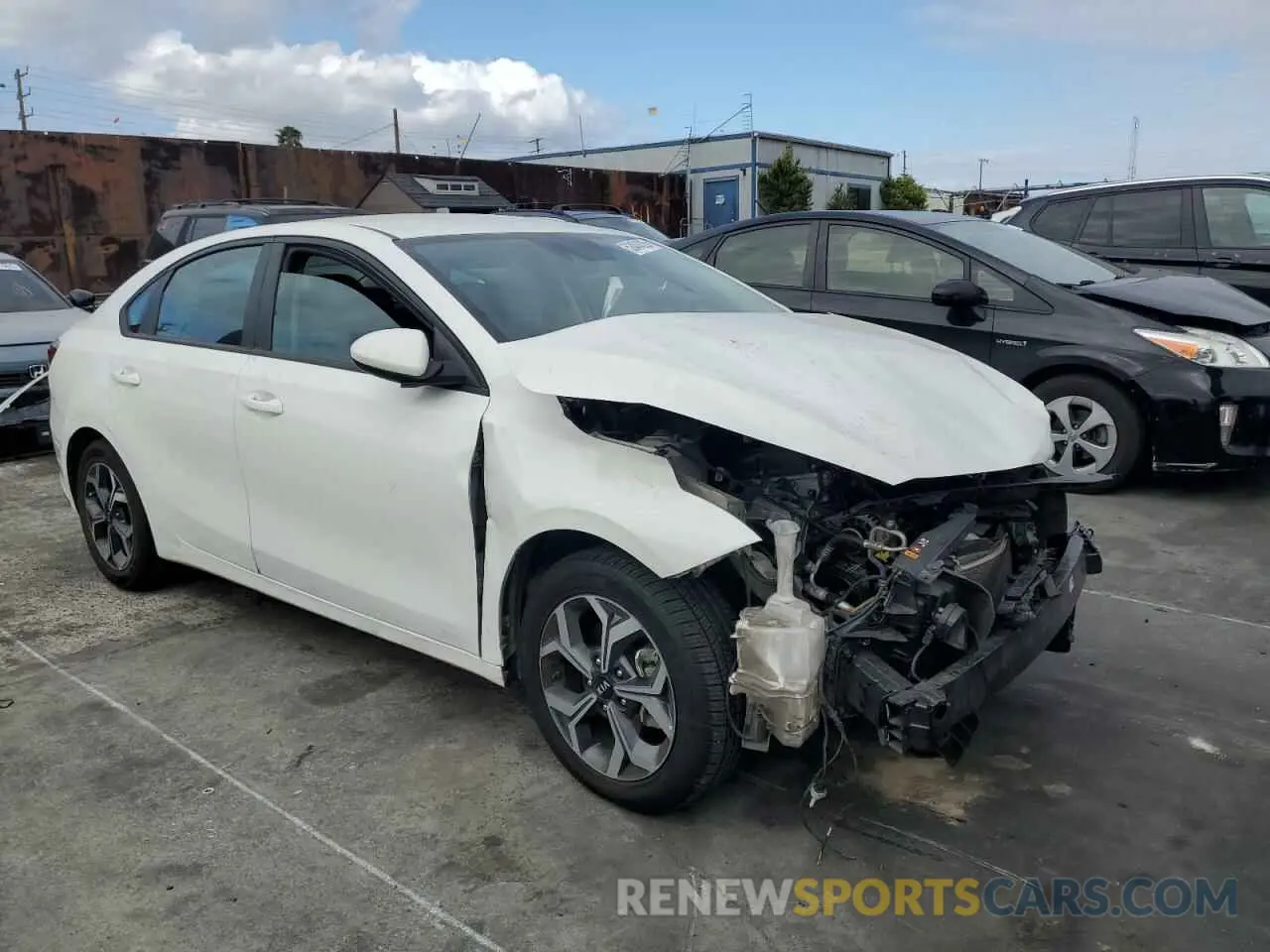 4 Photograph of a damaged car 3KPF24AD3ME302912 KIA FORTE 2021