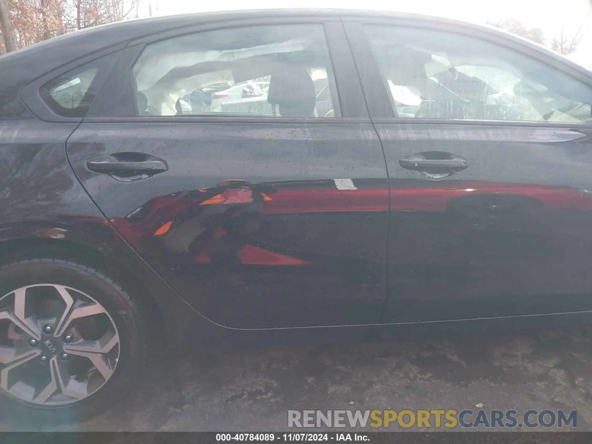 13 Photograph of a damaged car 3KPF24AD3ME305678 KIA FORTE 2021