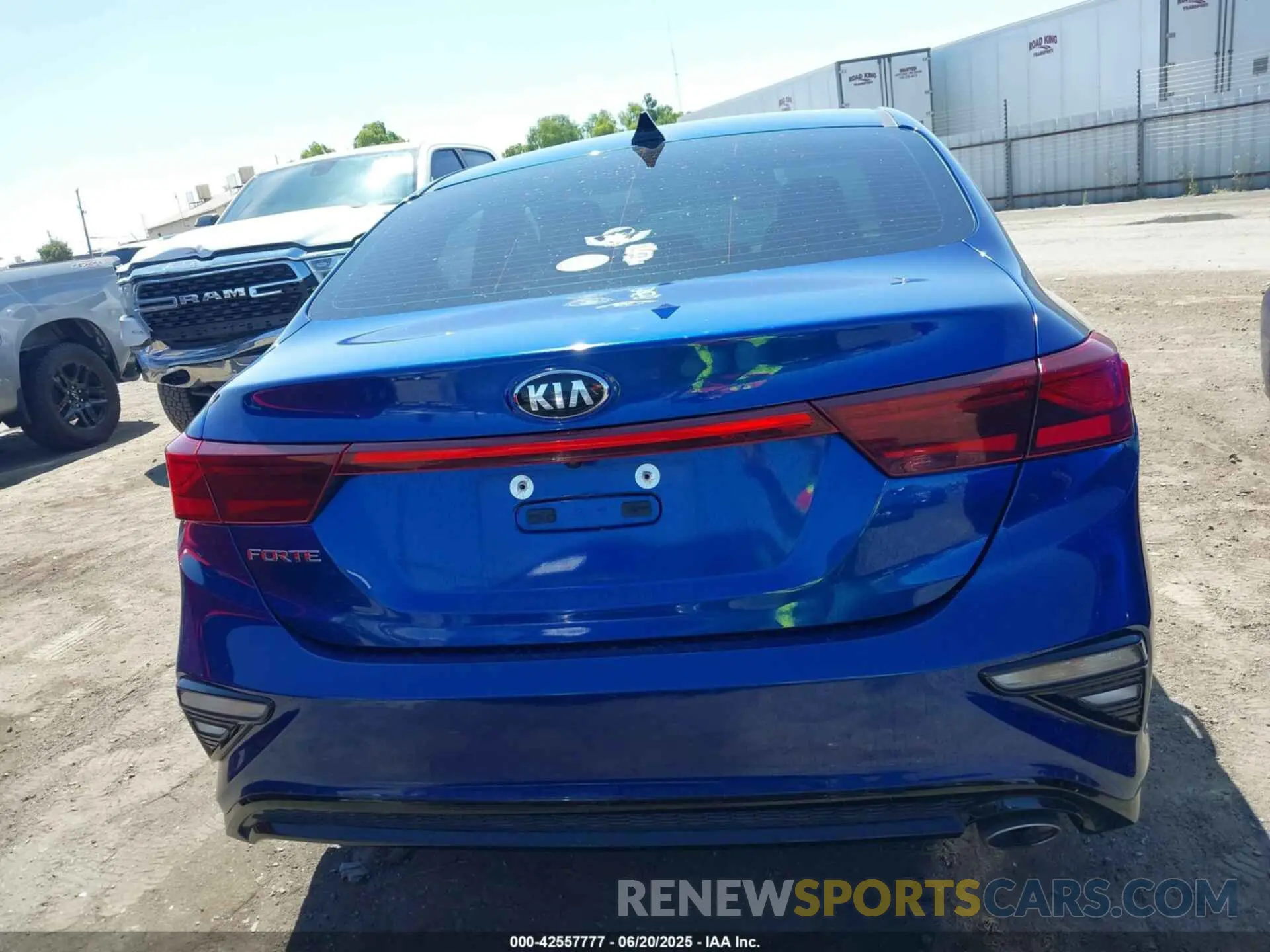 16 Photograph of a damaged car 3KPF24AD3ME309018 KIA FORTE 2021