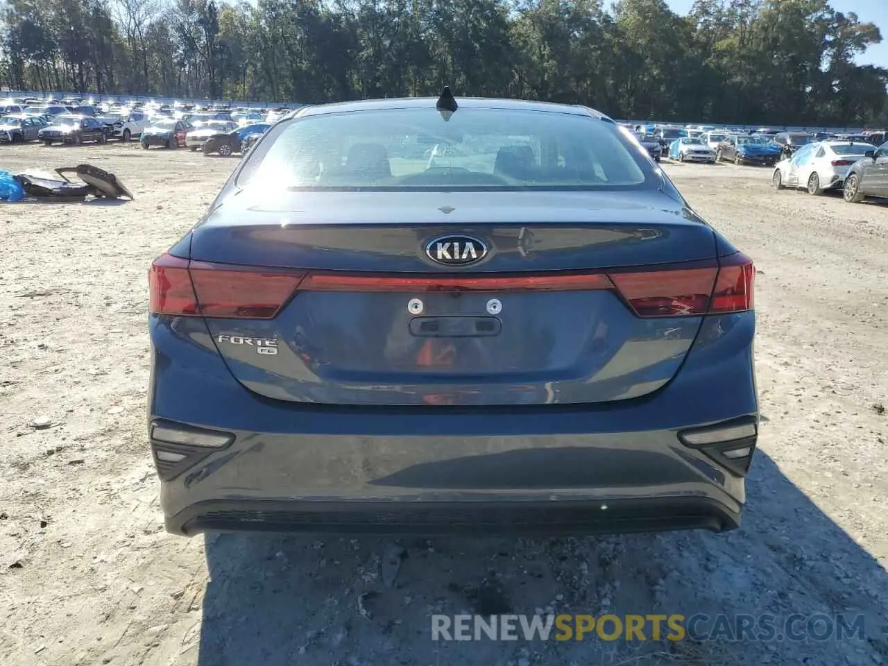 6 Photograph of a damaged car 3KPF24AD3ME312405 KIA FORTE 2021