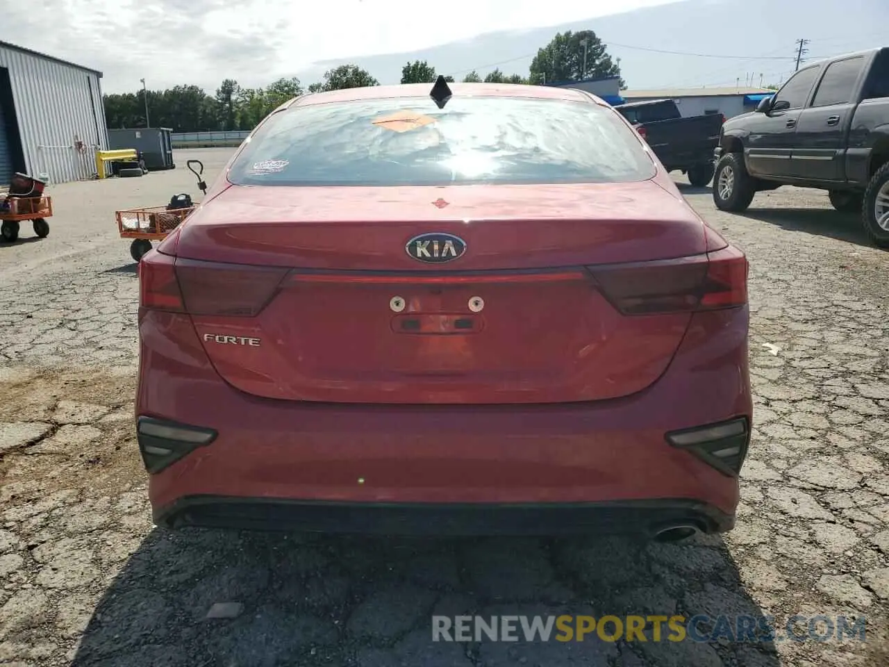 6 Photograph of a damaged car 3KPF24AD3ME316096 KIA FORTE 2021