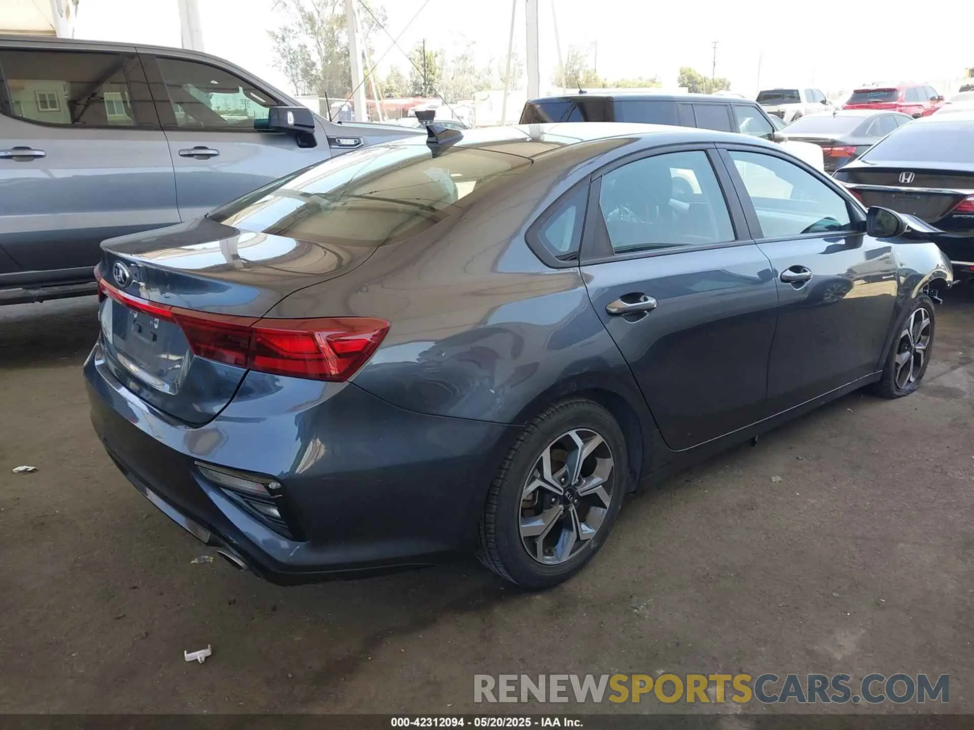 4 Photograph of a damaged car 3KPF24AD3ME316518 KIA FORTE 2021