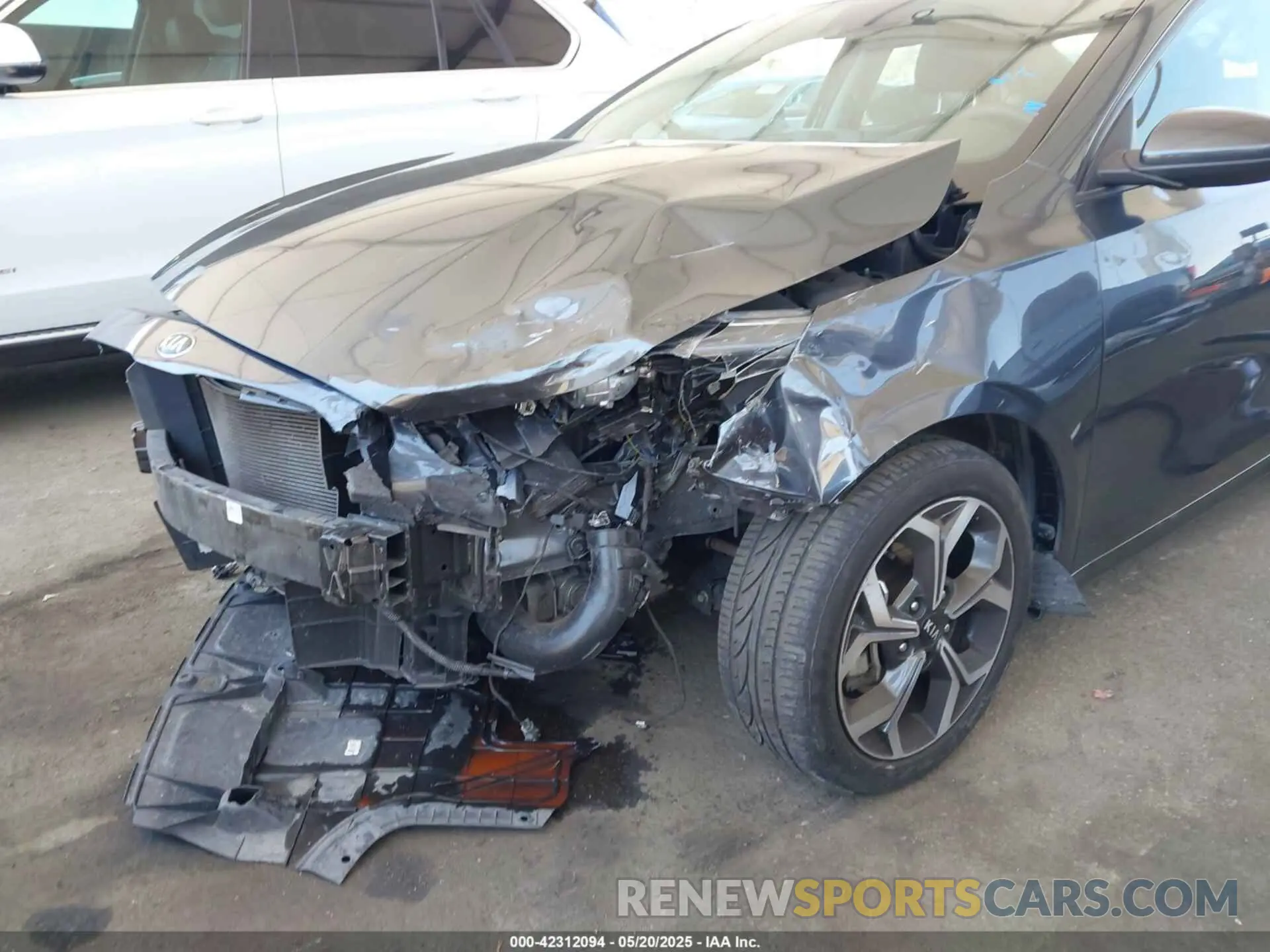 6 Photograph of a damaged car 3KPF24AD3ME316518 KIA FORTE 2021