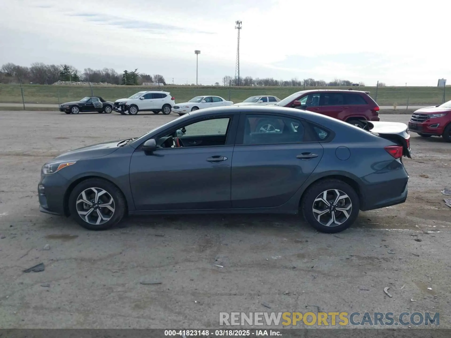 13 Photograph of a damaged car 3KPF24AD3ME329477 KIA FORTE 2021