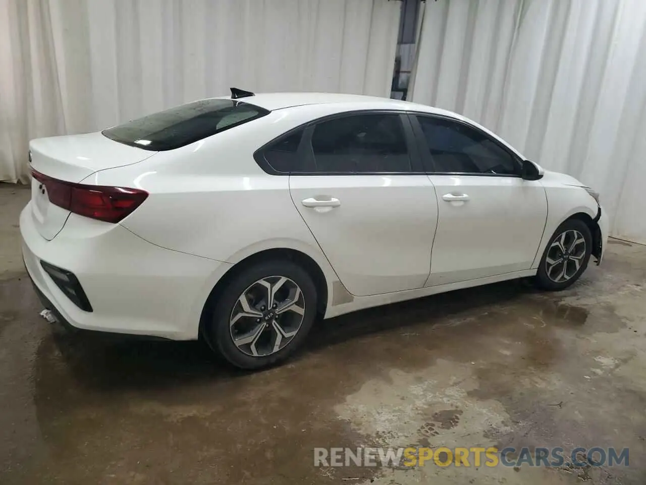 3 Photograph of a damaged car 3KPF24AD3ME333724 KIA FORTE 2021