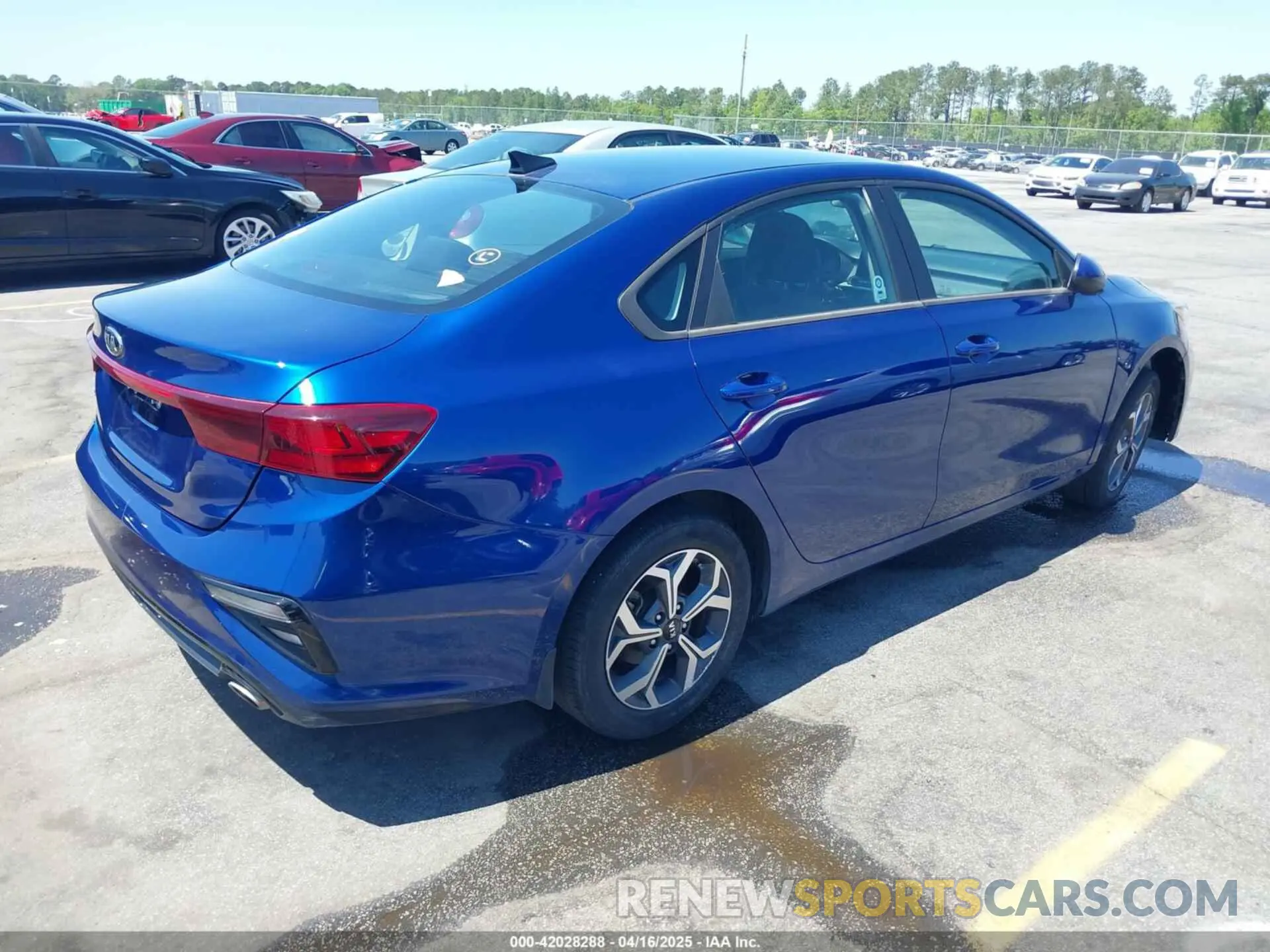 4 Photograph of a damaged car 3KPF24AD3ME347767 KIA FORTE 2021