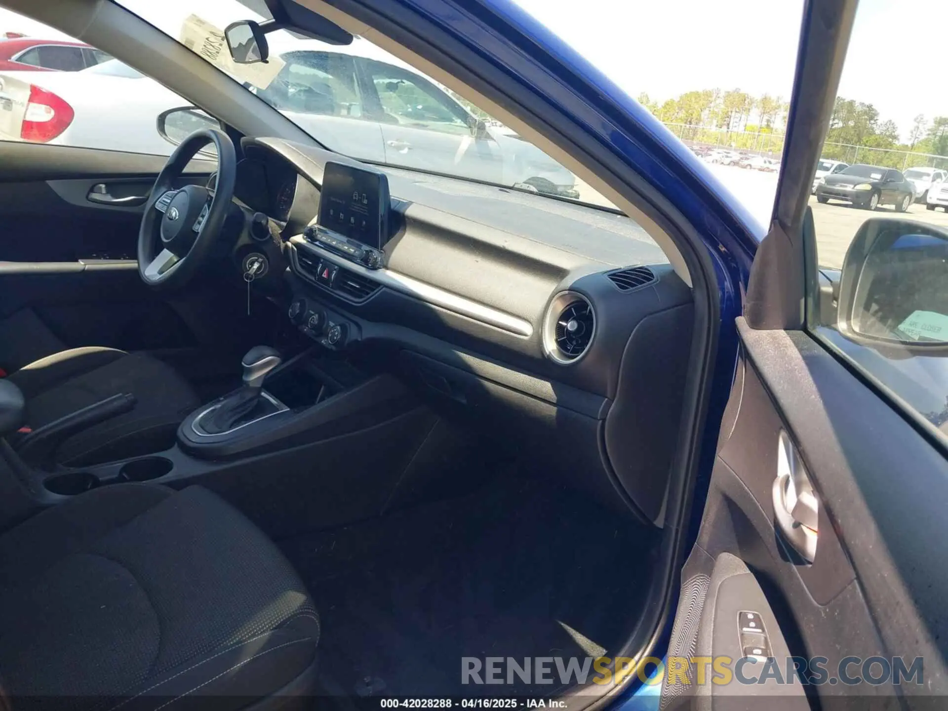 5 Photograph of a damaged car 3KPF24AD3ME347767 KIA FORTE 2021