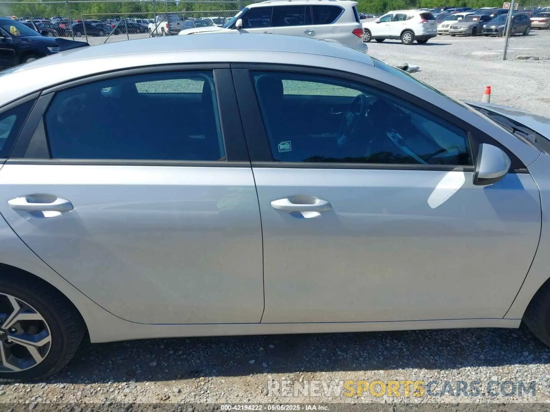 13 Photograph of a damaged car 3KPF24AD3ME353116 KIA FORTE 2021