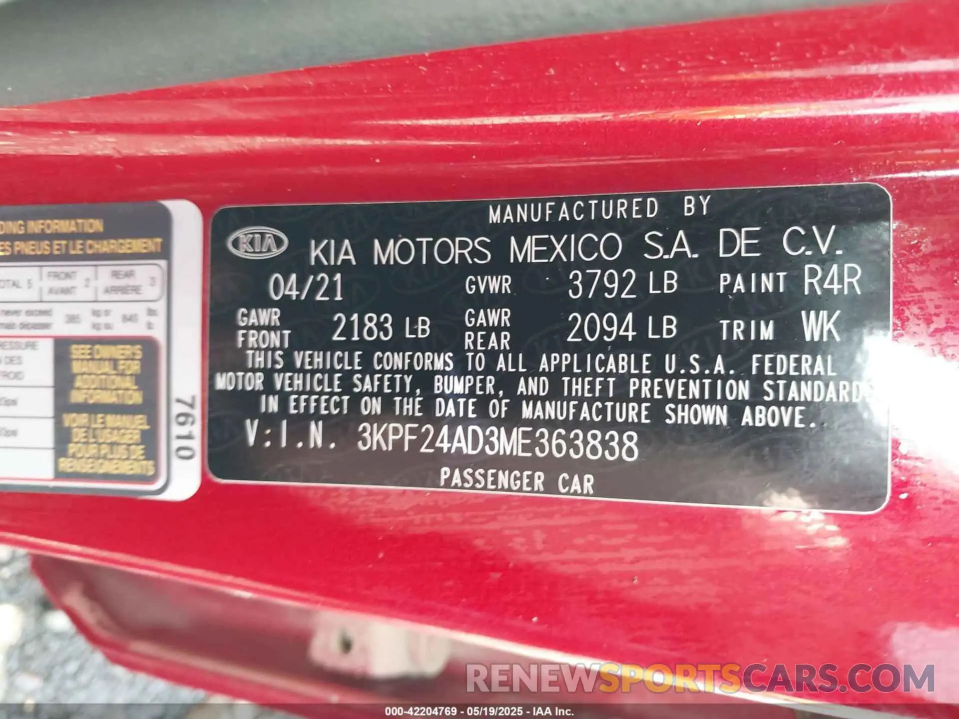 9 Photograph of a damaged car 3KPF24AD3ME363838 KIA FORTE 2021