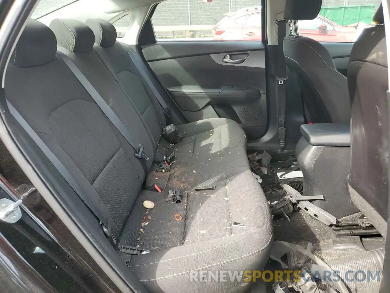 10 Photograph of a damaged car 3KPF24AD3ME369493 KIA FORTE 2021