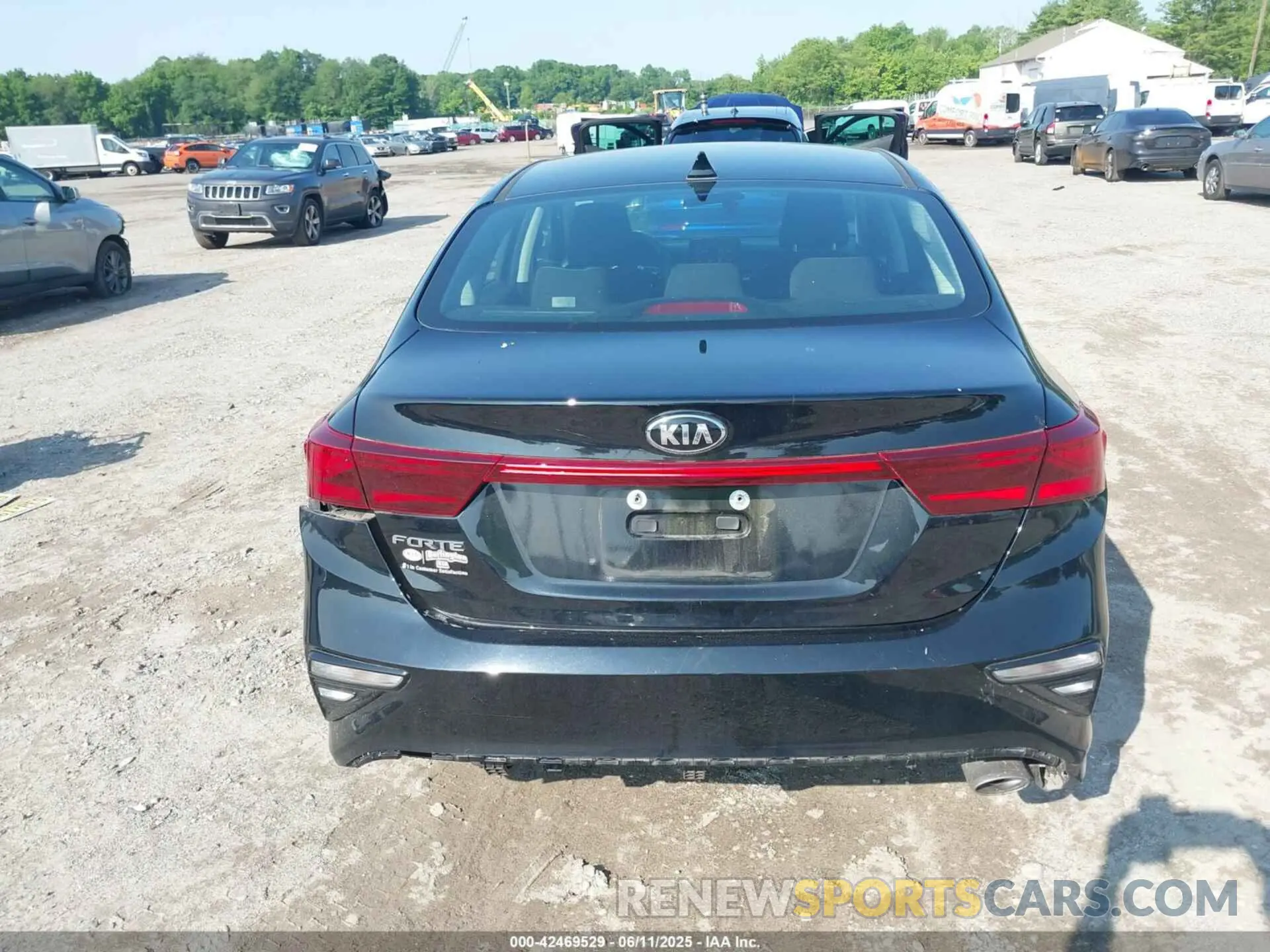 16 Photograph of a damaged car 3KPF24AD3ME408910 KIA FORTE 2021