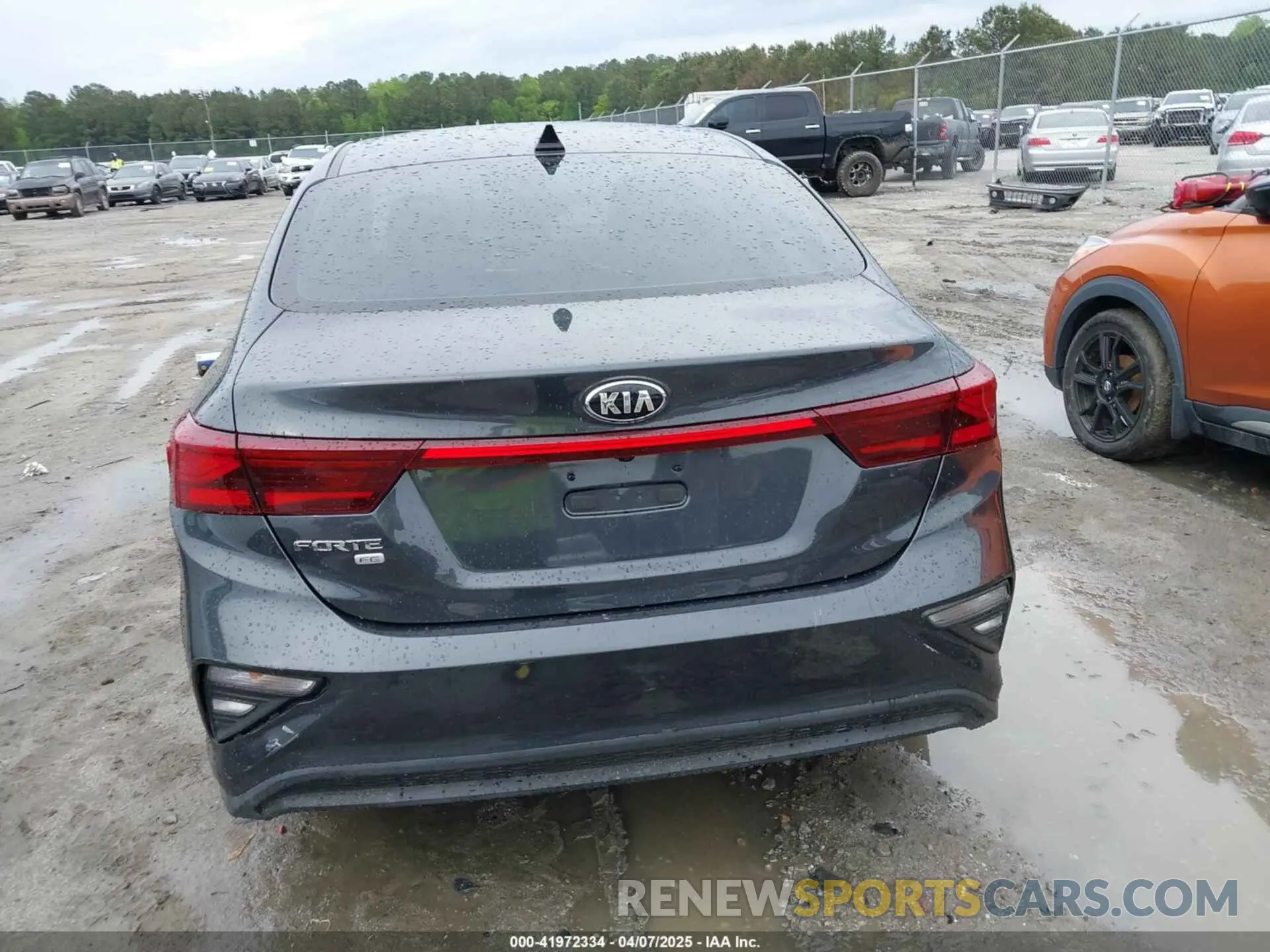 16 Photograph of a damaged car 3KPF24AD4ME266471 KIA FORTE 2021