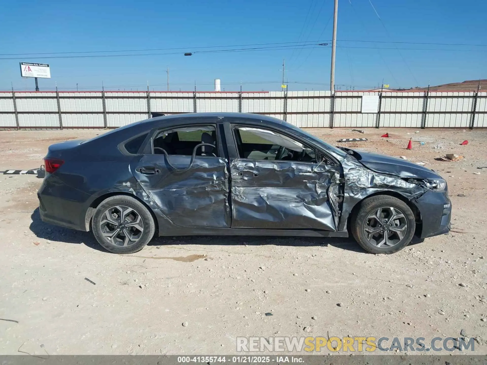14 Photograph of a damaged car 3KPF24AD4ME270875 KIA FORTE 2021