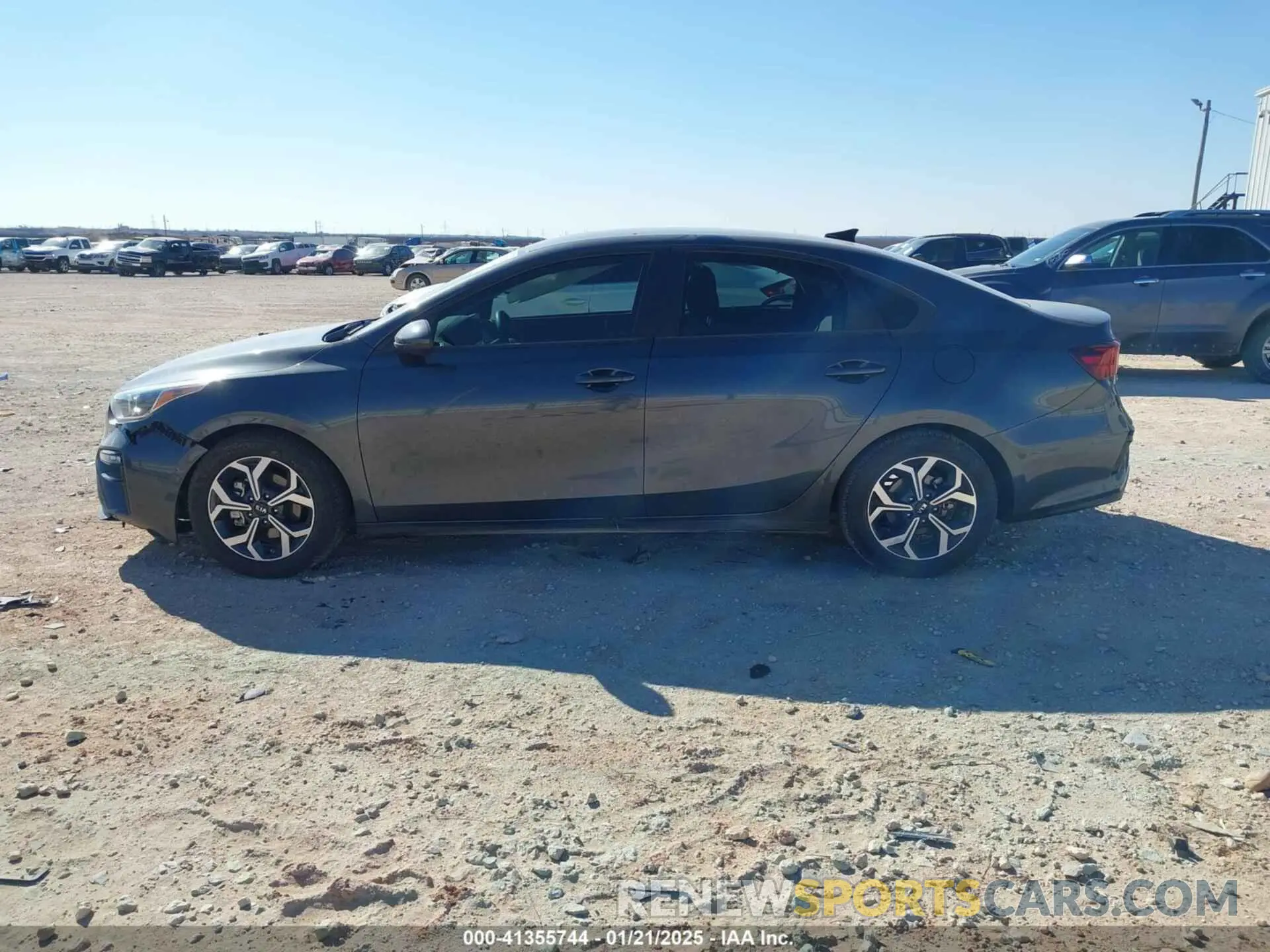 15 Photograph of a damaged car 3KPF24AD4ME270875 KIA FORTE 2021
