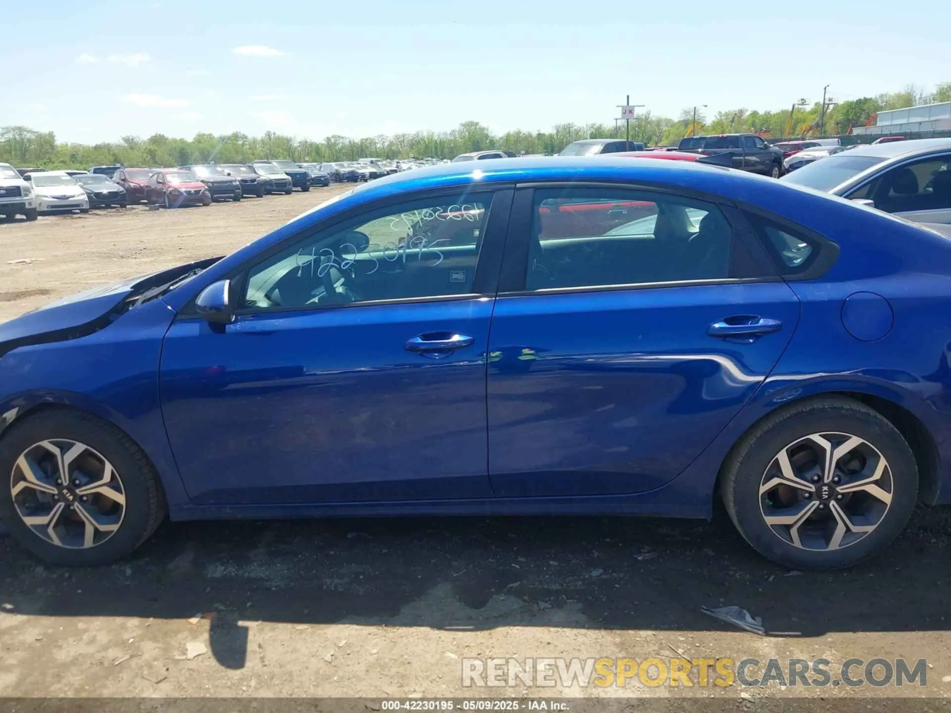 14 Photograph of a damaged car 3KPF24AD4ME277261 KIA FORTE 2021