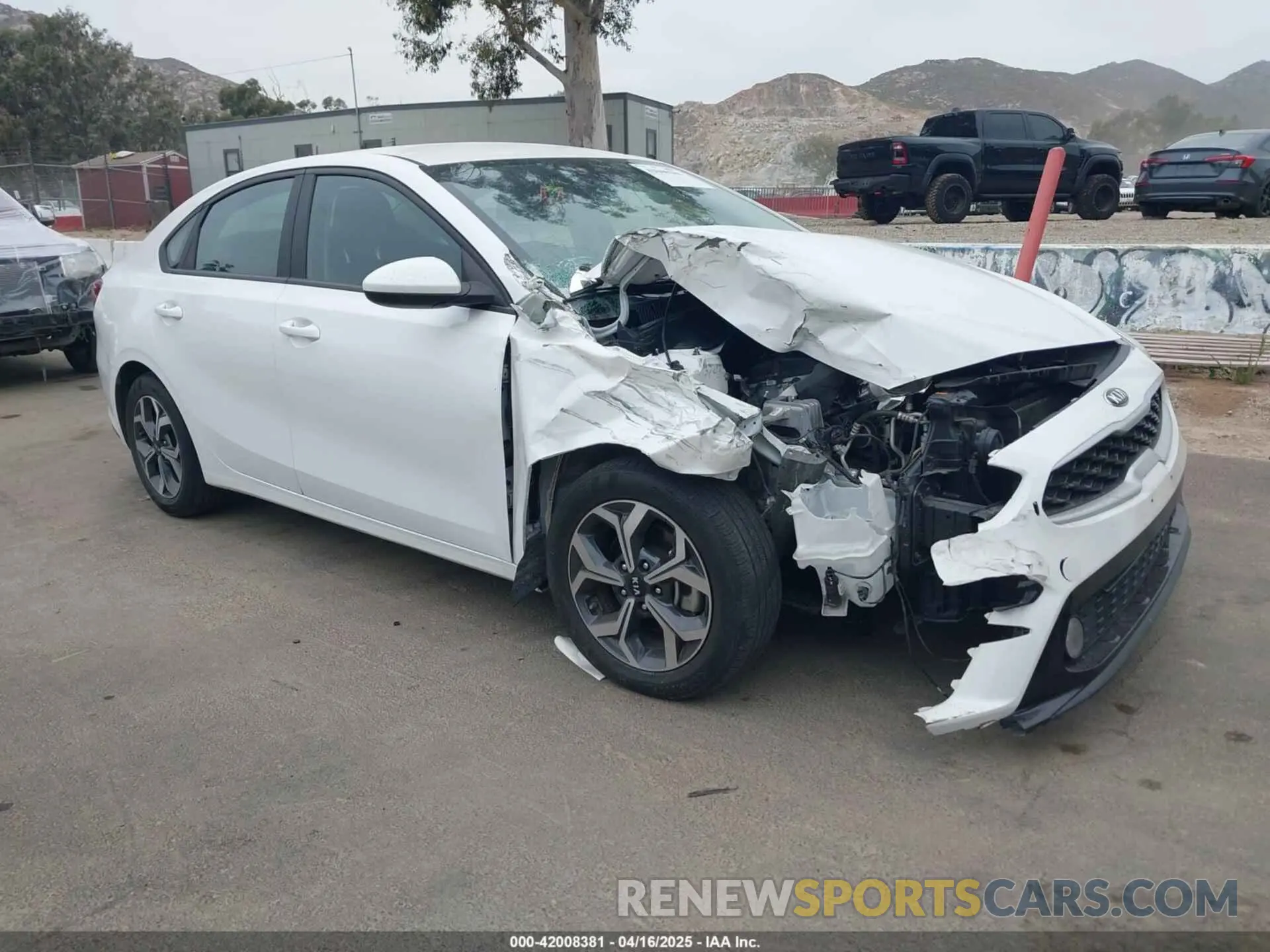 1 Photograph of a damaged car 3KPF24AD4ME286235 KIA FORTE 2021