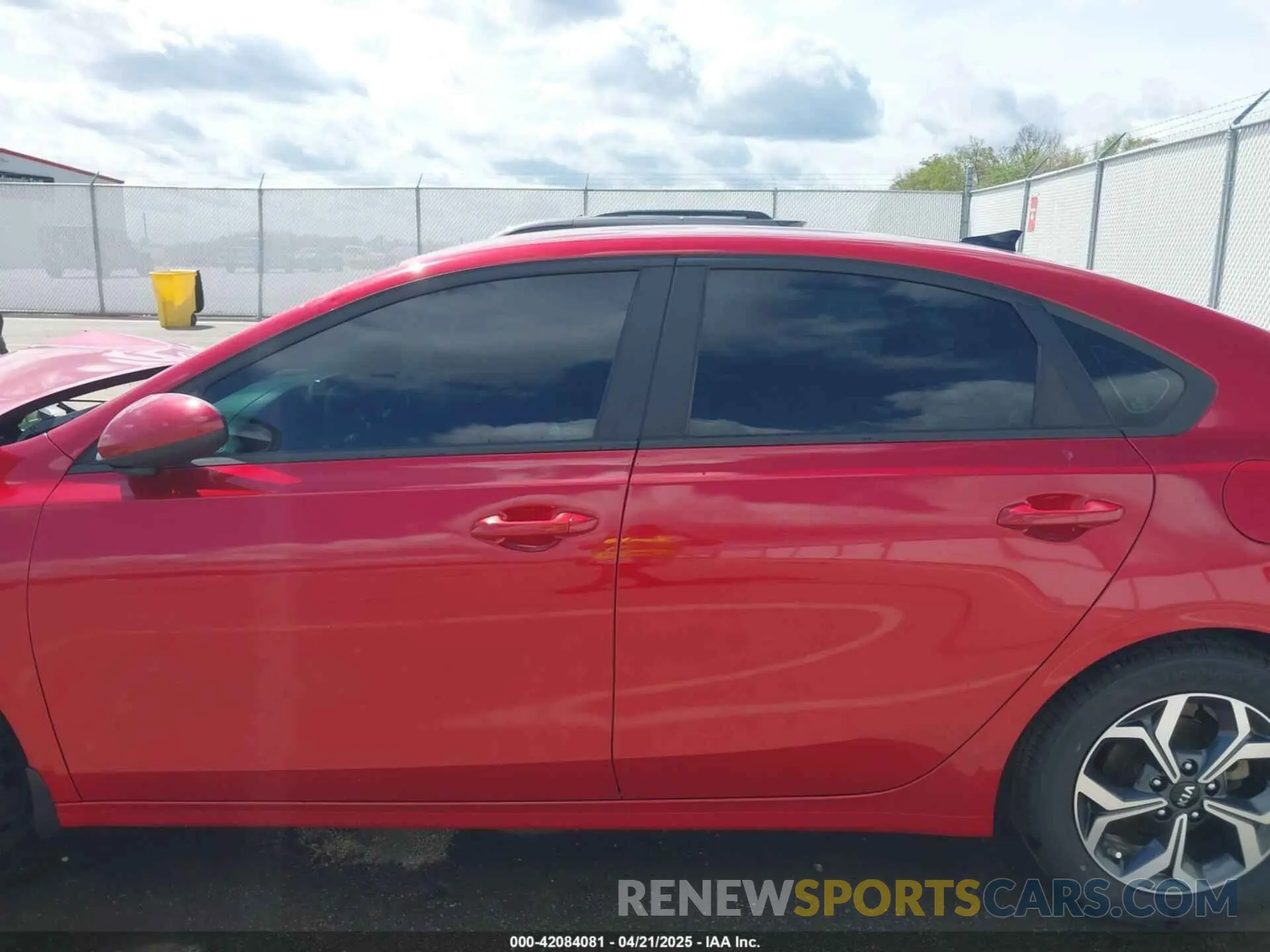 15 Photograph of a damaged car 3KPF24AD4ME288907 KIA FORTE 2021