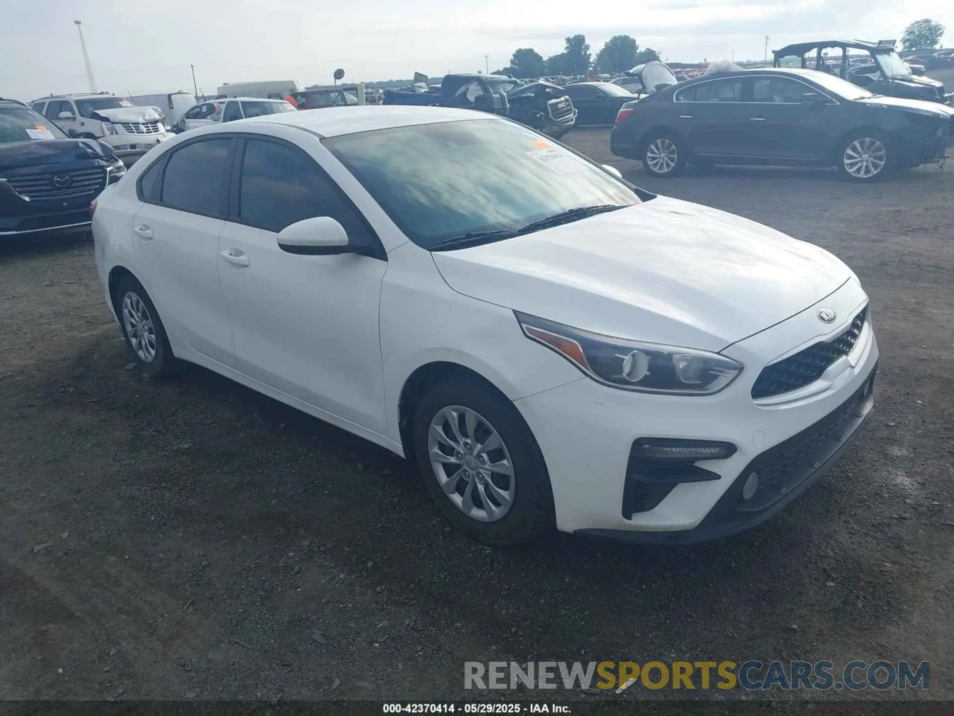 1 Photograph of a damaged car 3KPF24AD4ME298935 KIA FORTE 2021
