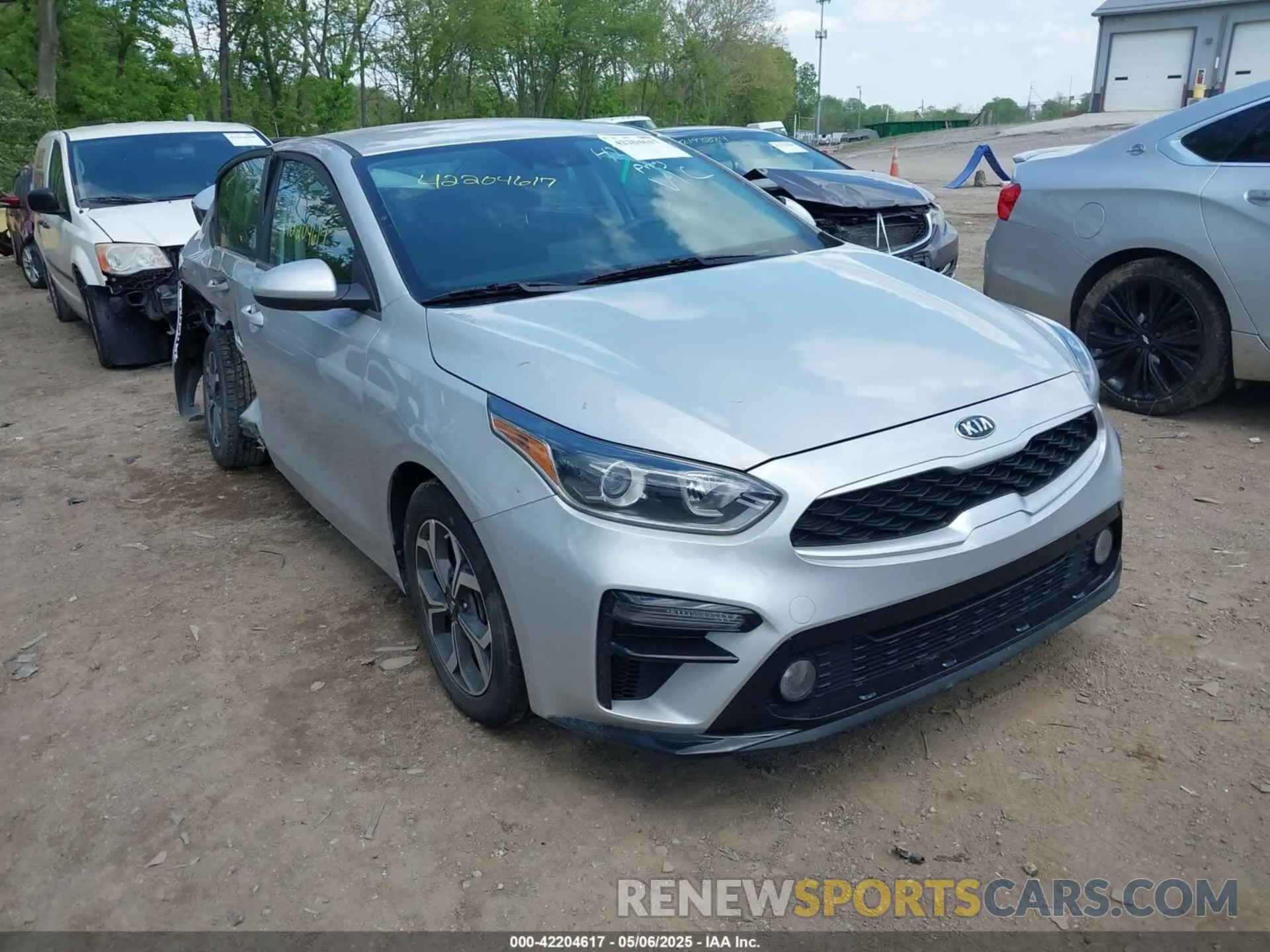 1 Photograph of a damaged car 3KPF24AD4ME302515 KIA FORTE 2021