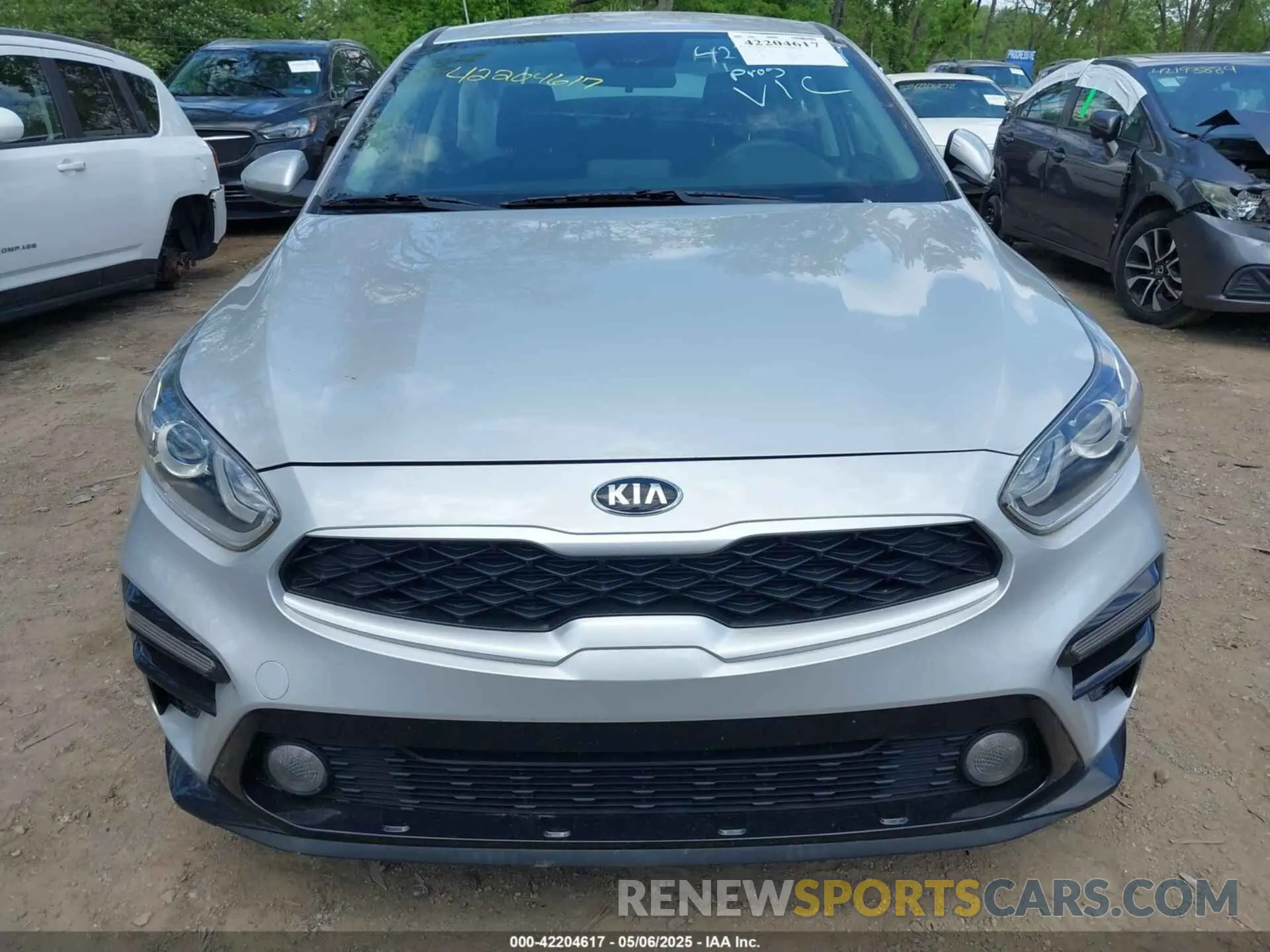 12 Photograph of a damaged car 3KPF24AD4ME302515 KIA FORTE 2021