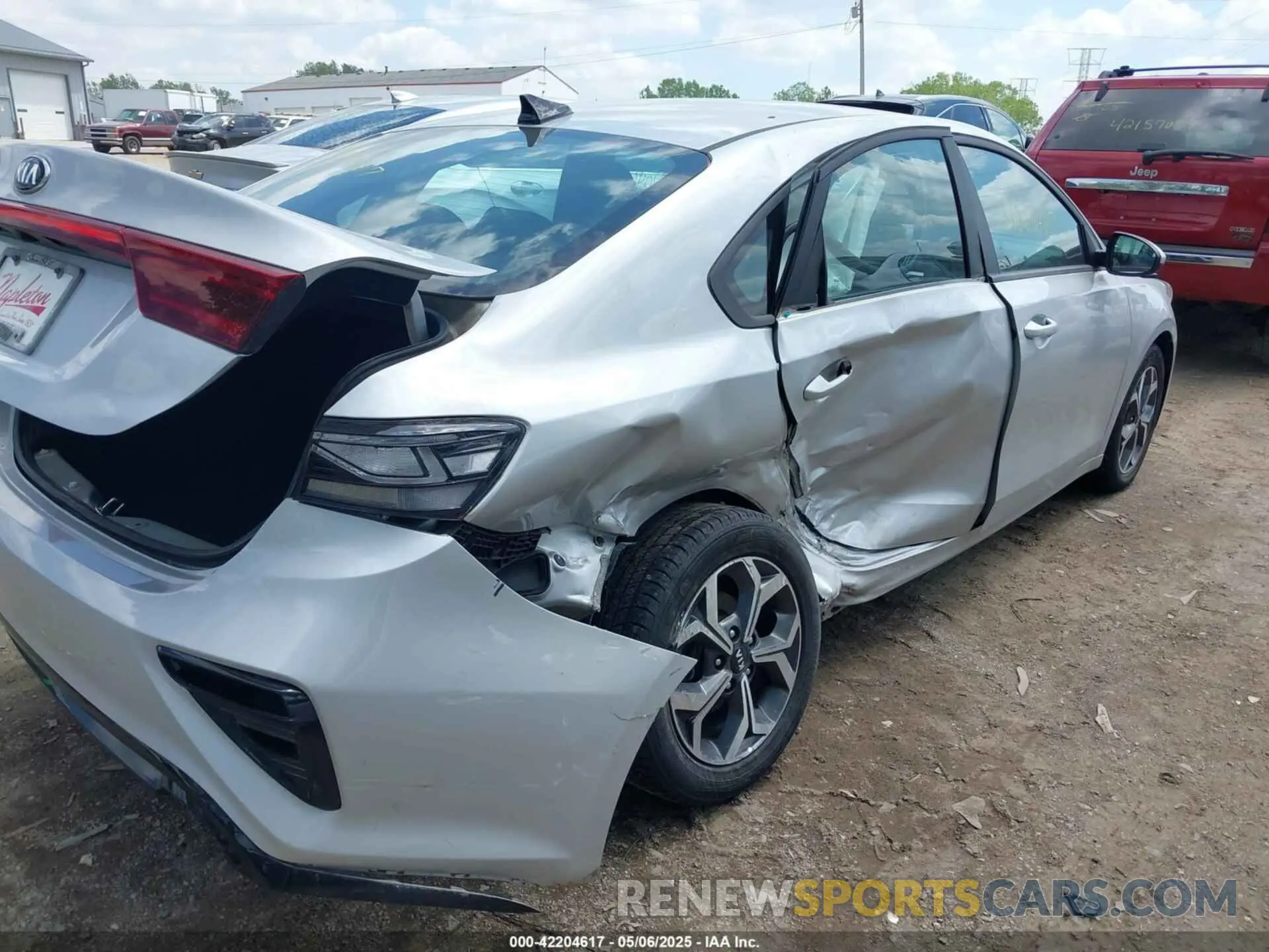 6 Photograph of a damaged car 3KPF24AD4ME302515 KIA FORTE 2021