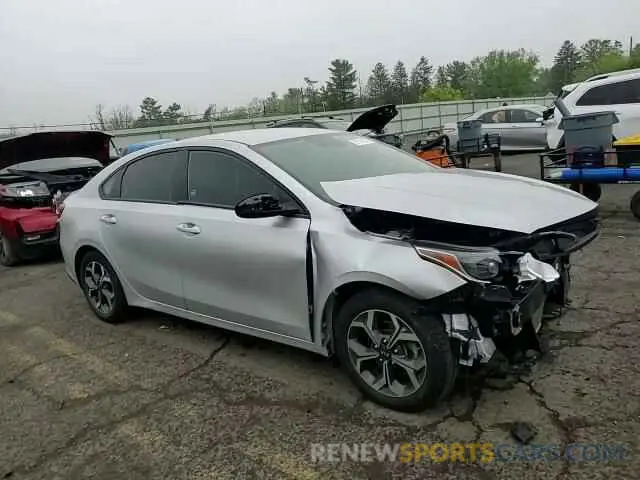 14 Photograph of a damaged car 3KPF24AD4ME302627 KIA FORTE 2021