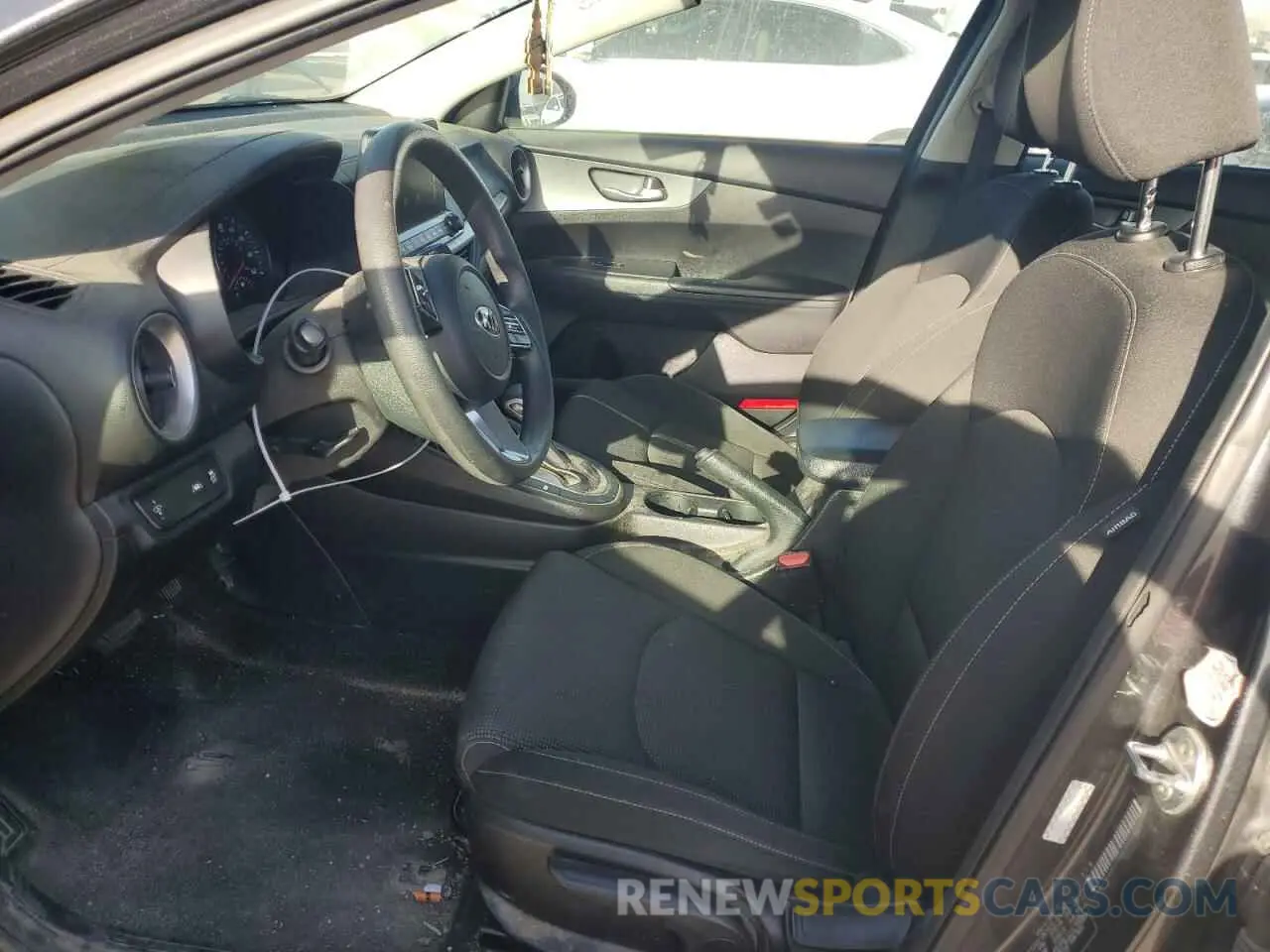 7 Photograph of a damaged car 3KPF24AD4ME307259 KIA FORTE 2021