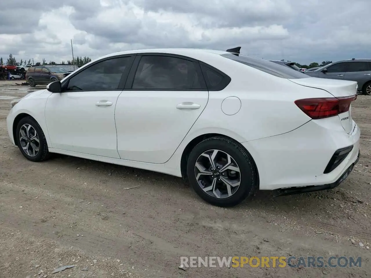 2 Photograph of a damaged car 3KPF24AD4ME315538 KIA FORTE 2021