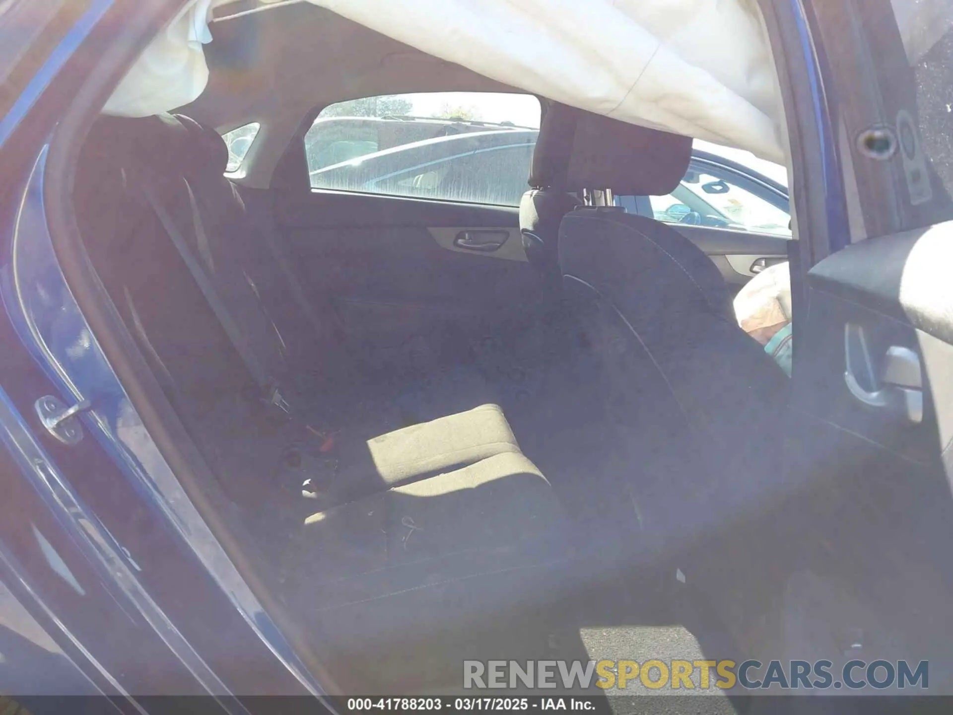 8 Photograph of a damaged car 3KPF24AD4ME320271 KIA FORTE 2021