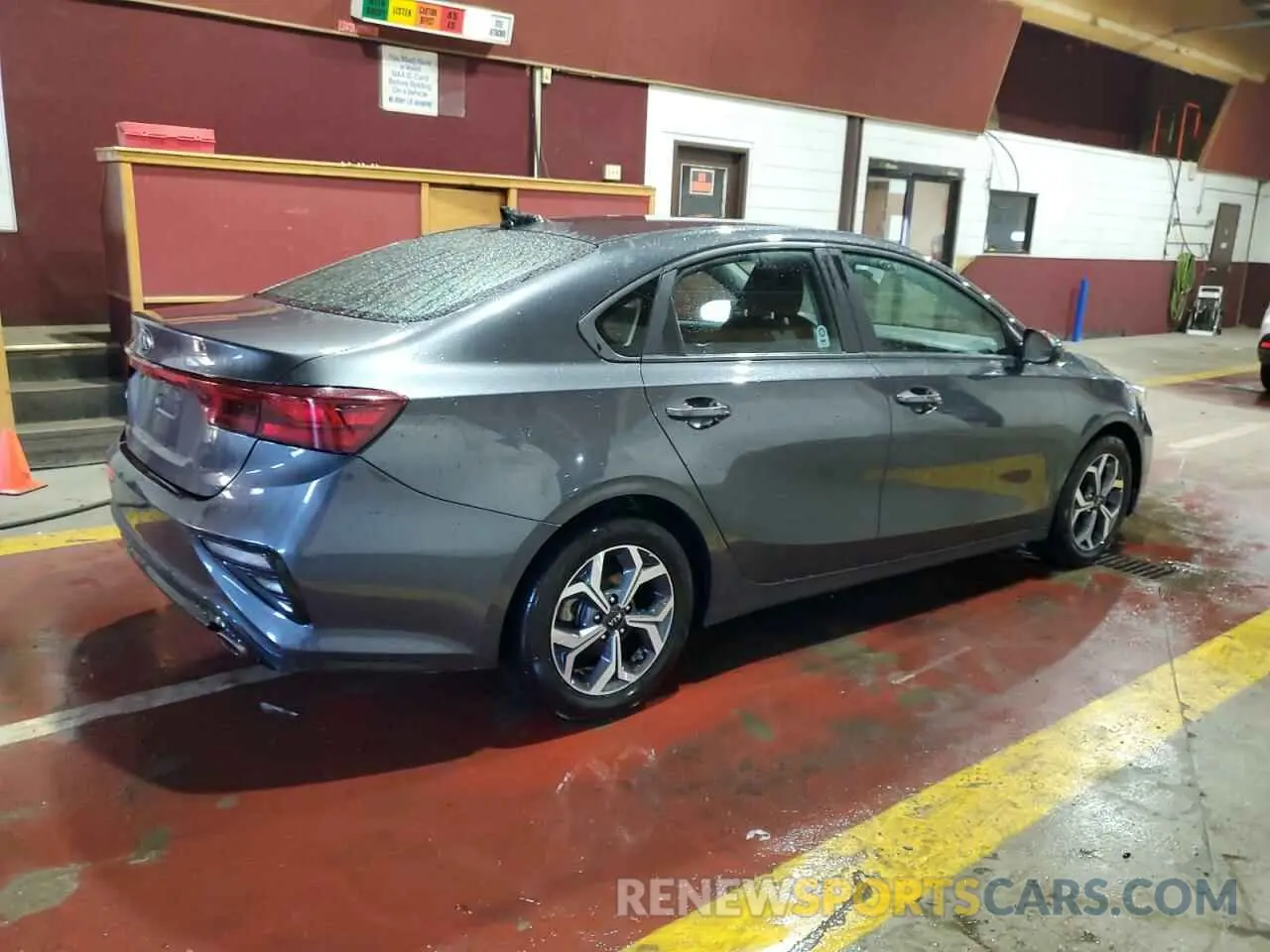 3 Photograph of a damaged car 3KPF24AD4ME321131 KIA FORTE 2021