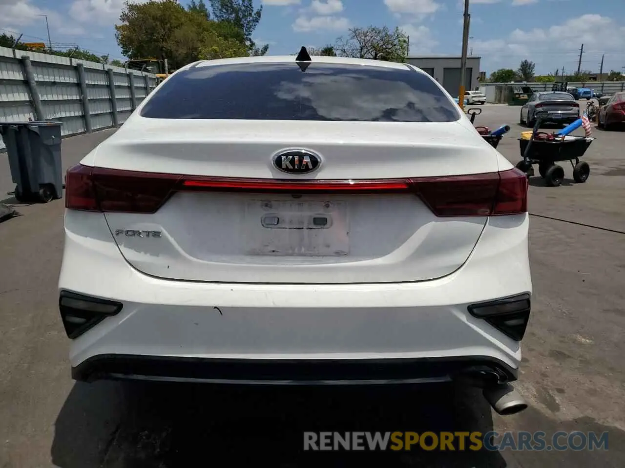 6 Photograph of a damaged car 3KPF24AD4ME335143 KIA FORTE 2021