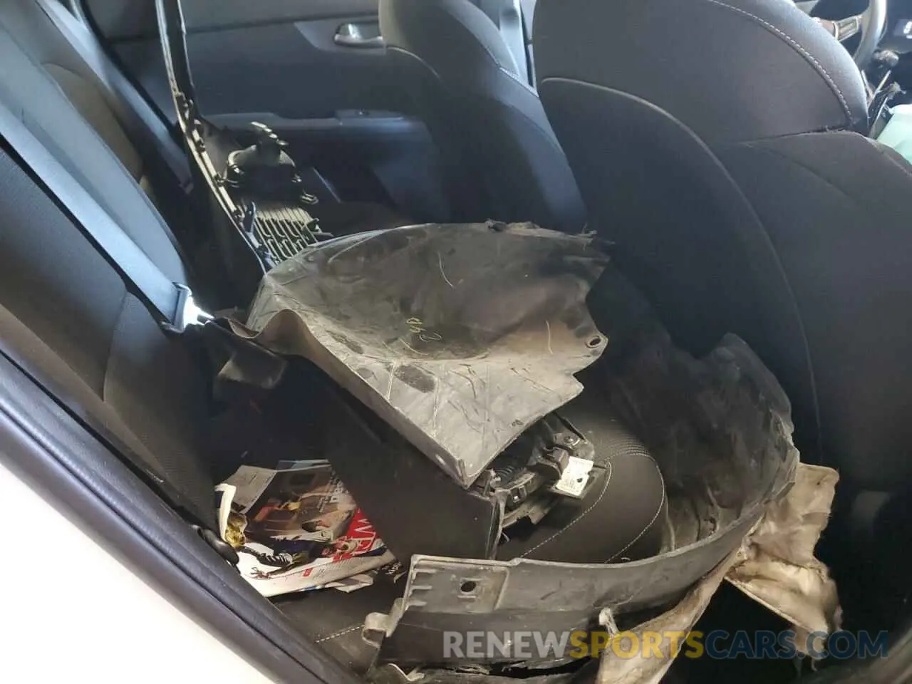 12 Photograph of a damaged car 3KPF24AD4ME347499 KIA FORTE 2021