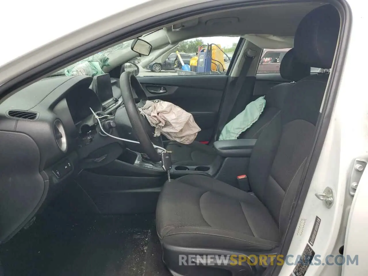 7 Photograph of a damaged car 3KPF24AD4ME358373 KIA FORTE 2021