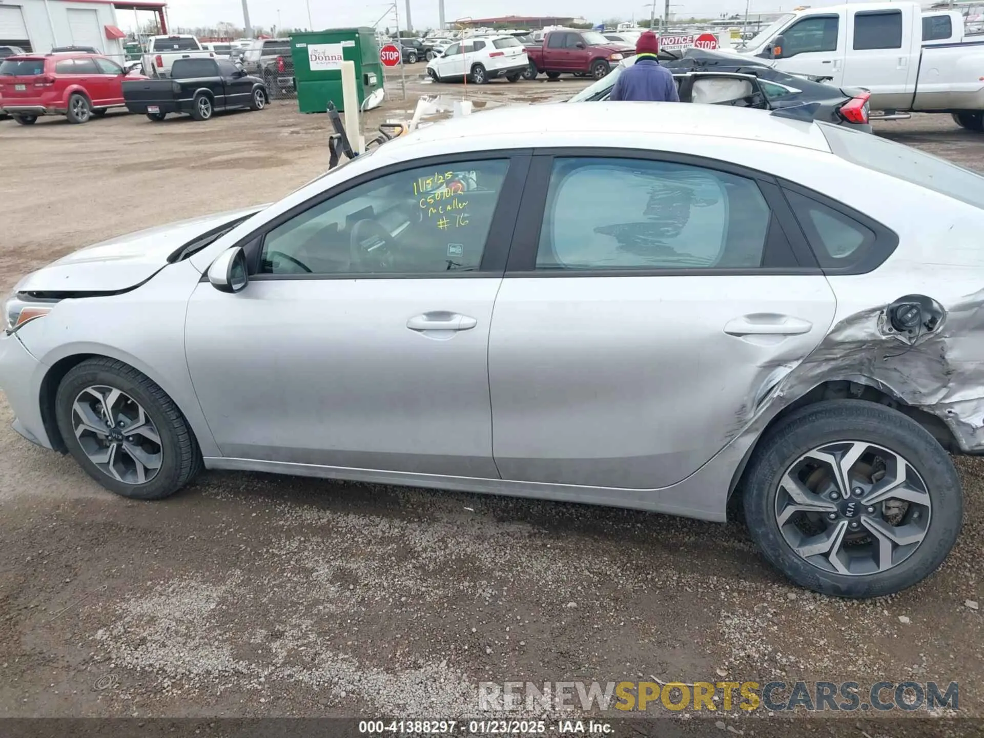 14 Photograph of a damaged car 3KPF24AD4ME371026 KIA FORTE 2021