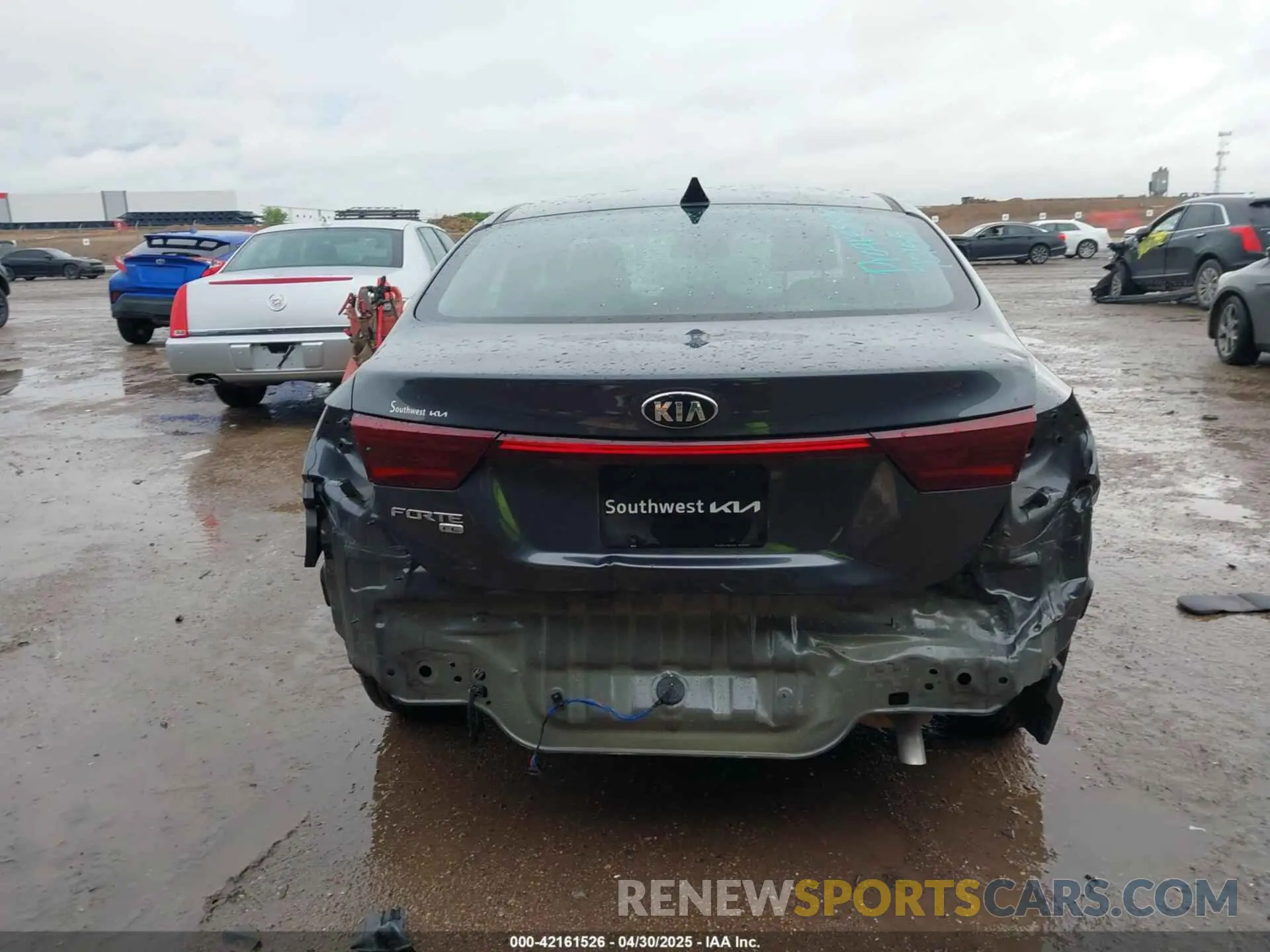 16 Photograph of a damaged car 3KPF24AD4ME394810 KIA FORTE 2021