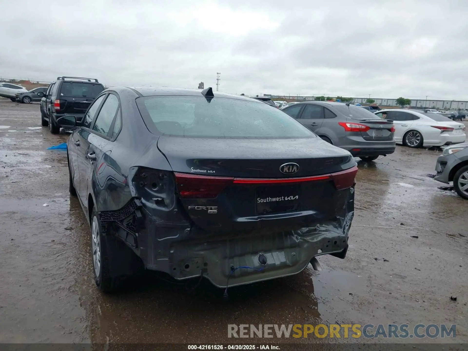 6 Photograph of a damaged car 3KPF24AD4ME394810 KIA FORTE 2021
