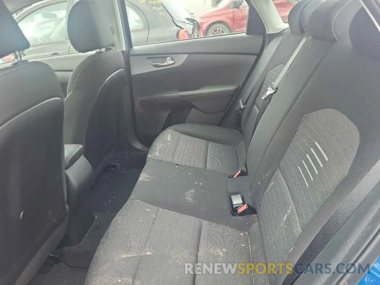 10 Photograph of a damaged car 3KPF24AD4ME399411 KIA FORTE 2021